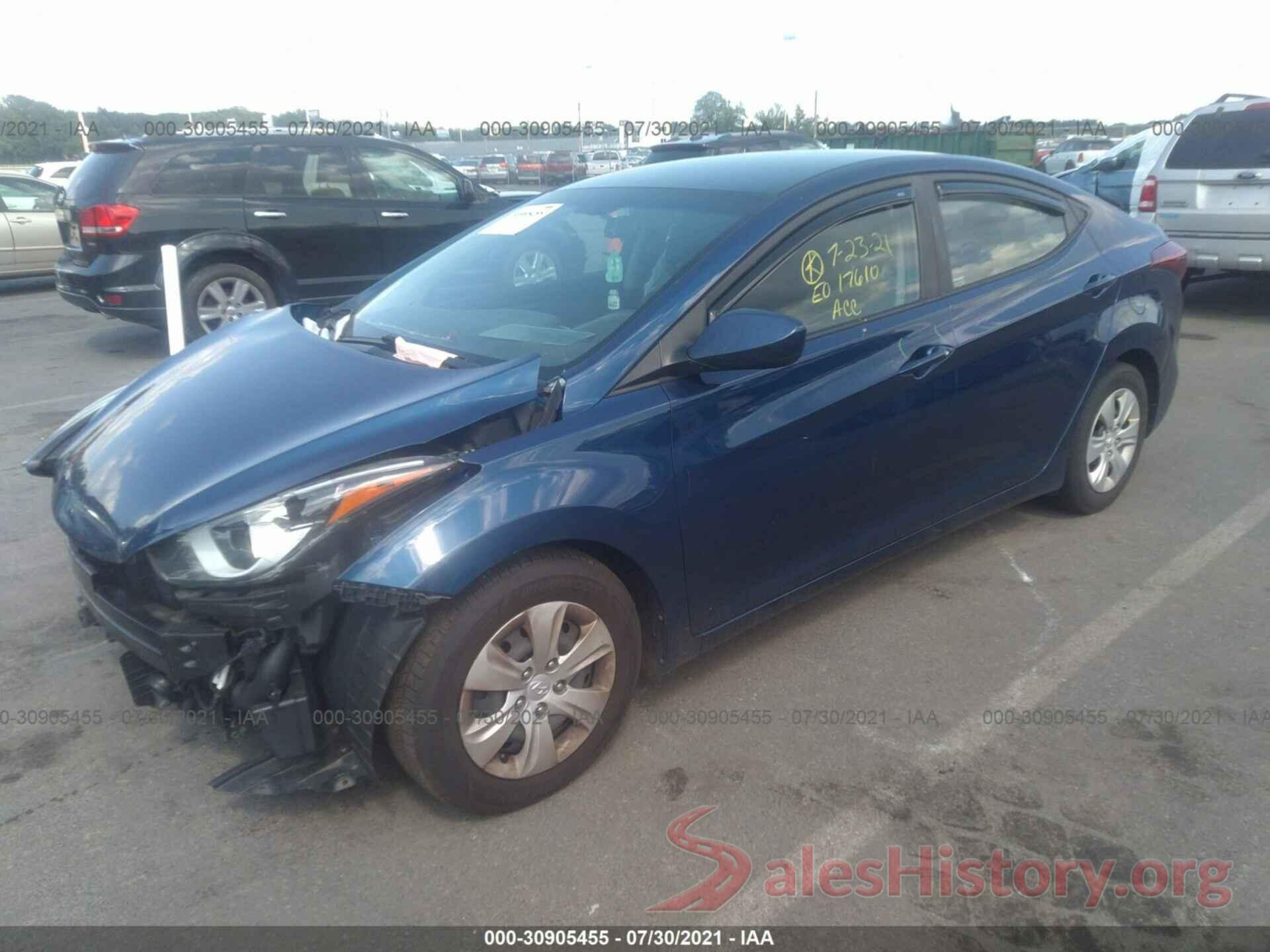 5NPDH4AE6GH677028 2016 HYUNDAI ELANTRA