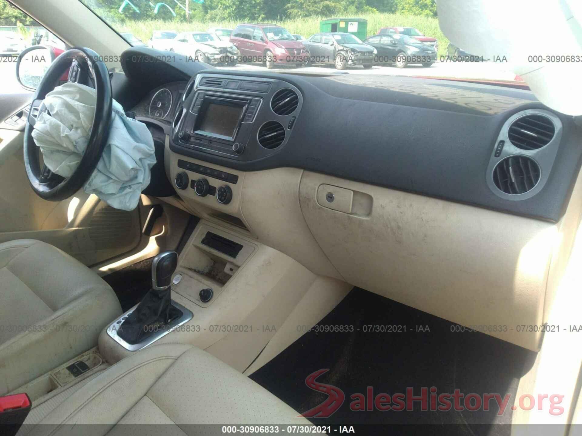 WVGBV7AX0GW057526 2016 VOLKSWAGEN TIGUAN