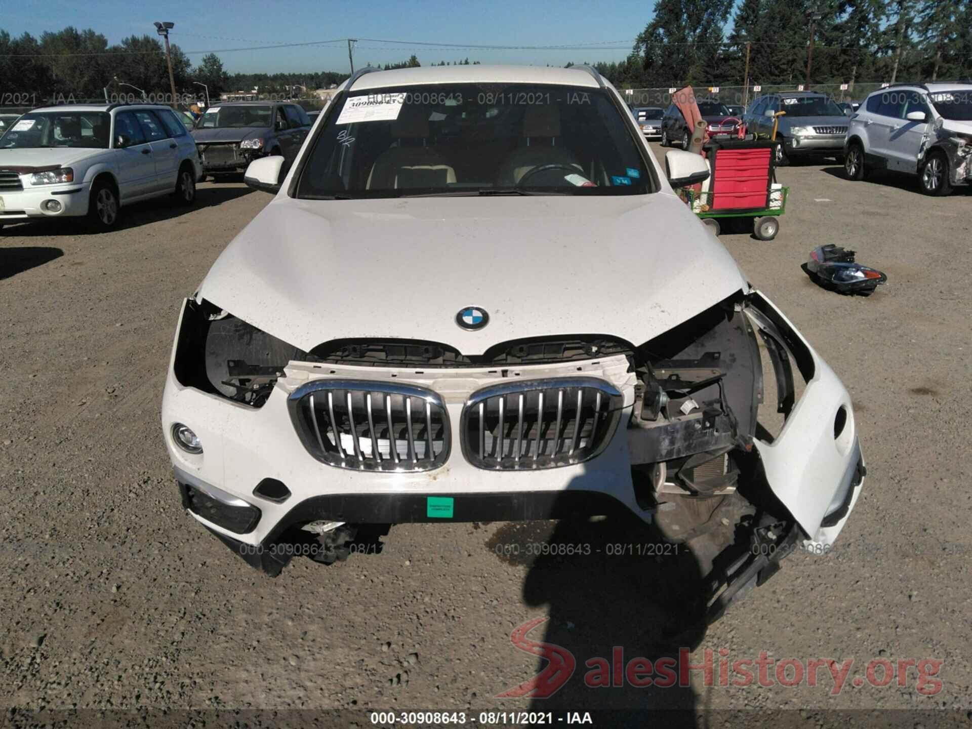 WBXHU7C36J5H45318 2018 BMW X1