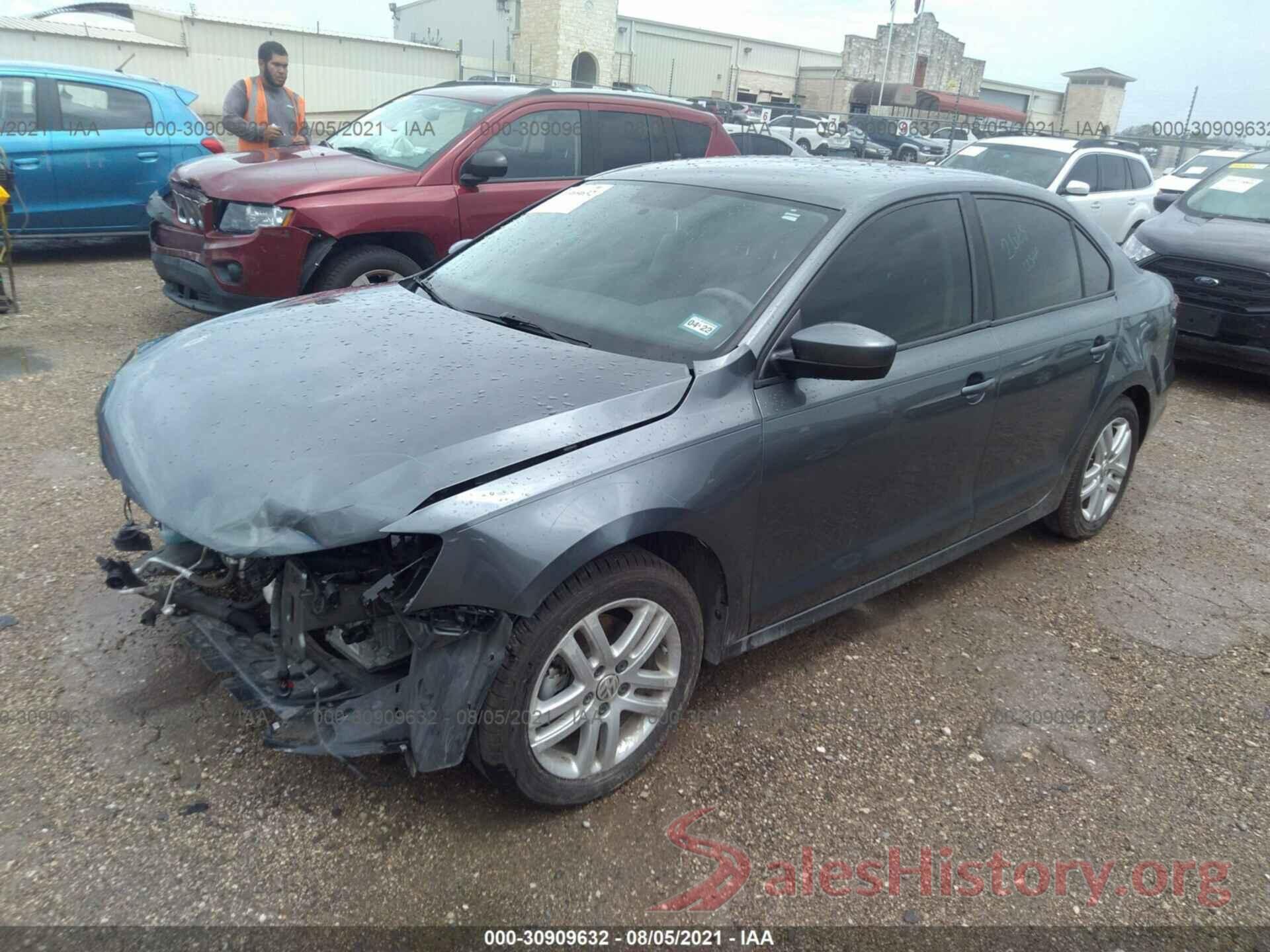 3VW2B7AJXJM260985 2018 VOLKSWAGEN JETTA