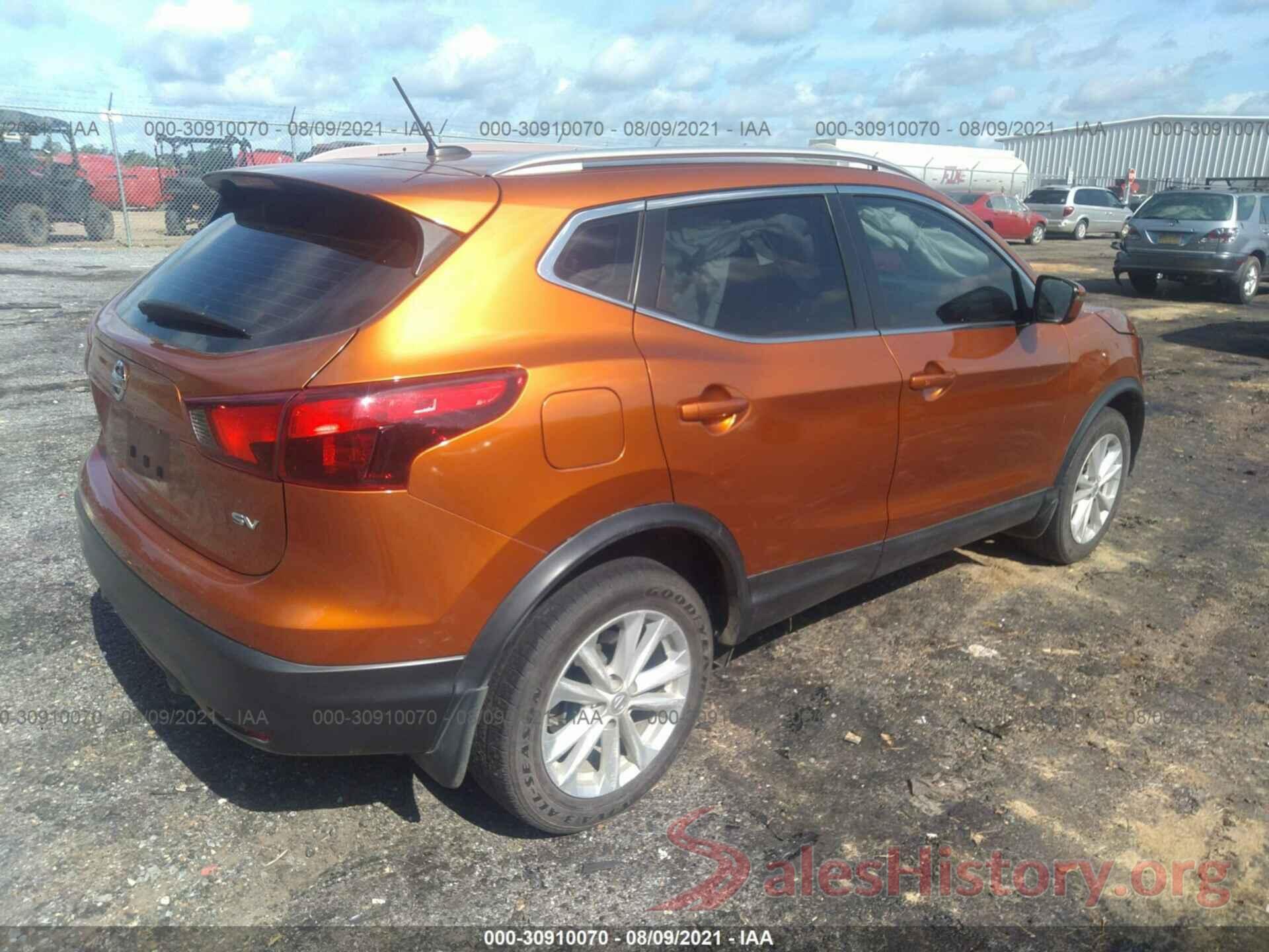 JN1BJ1CP8HW017564 2017 NISSAN ROGUE SPORT