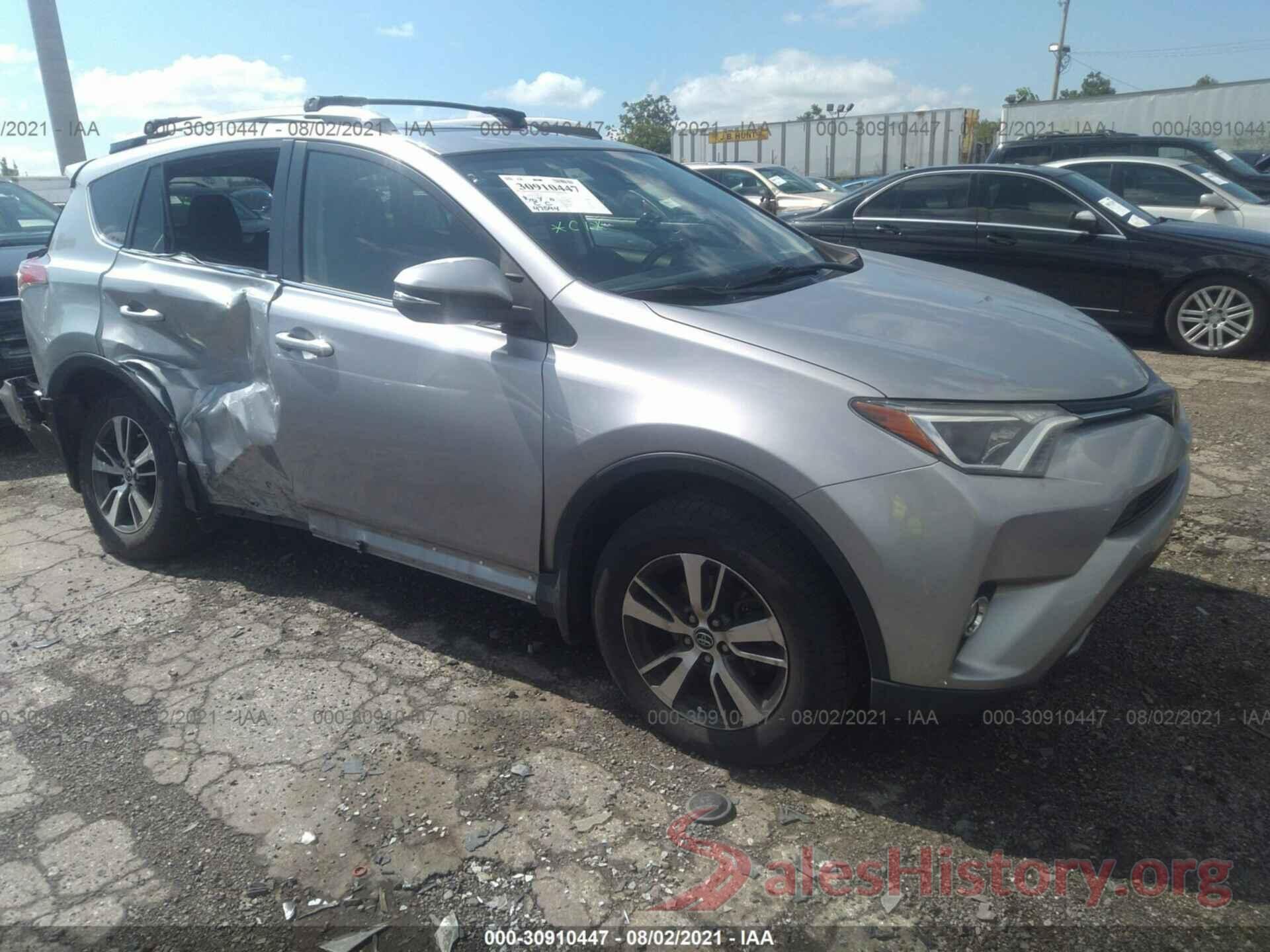 JTMRFREV7JD239117 2018 TOYOTA RAV4