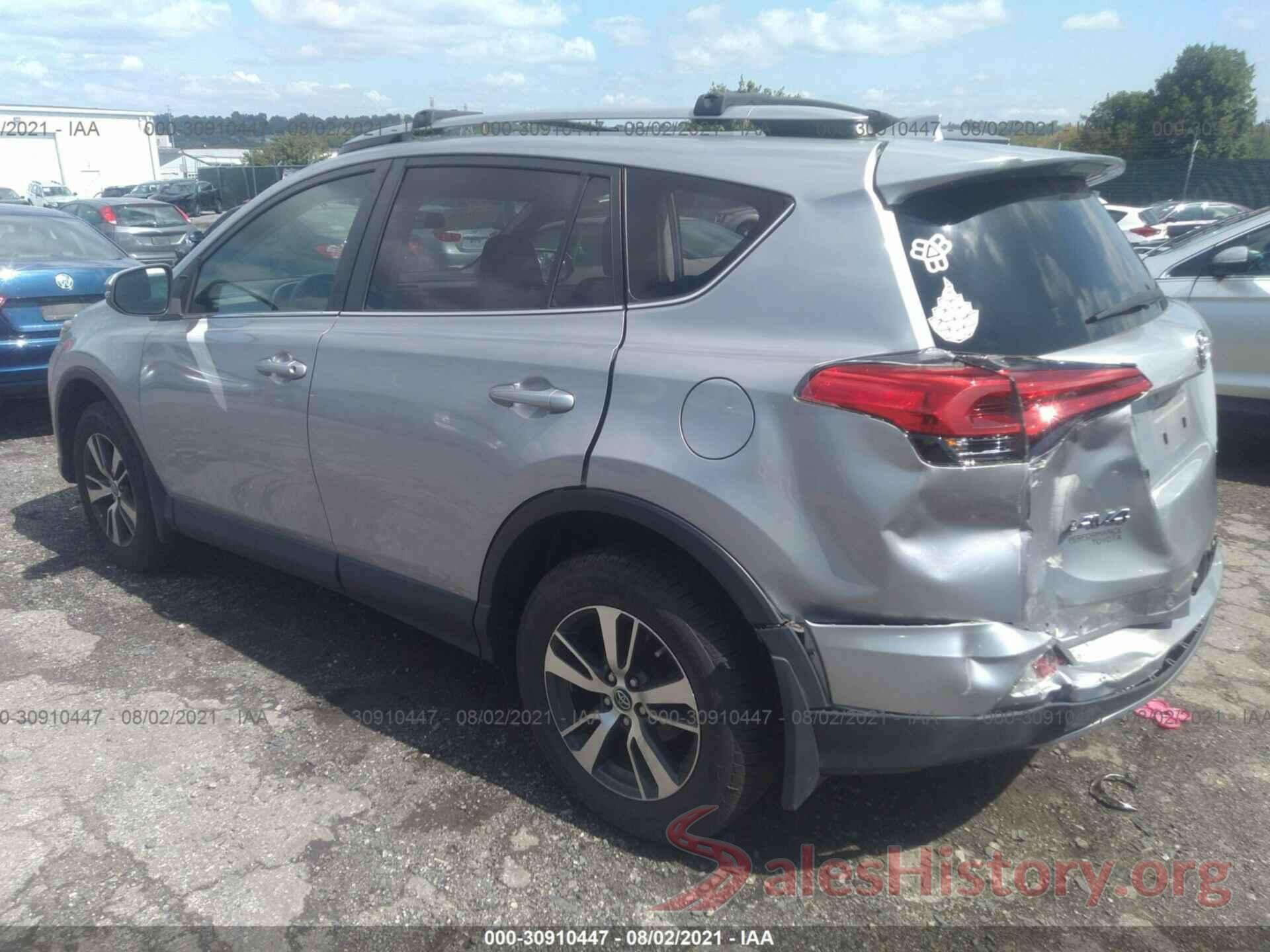 JTMRFREV7JD239117 2018 TOYOTA RAV4