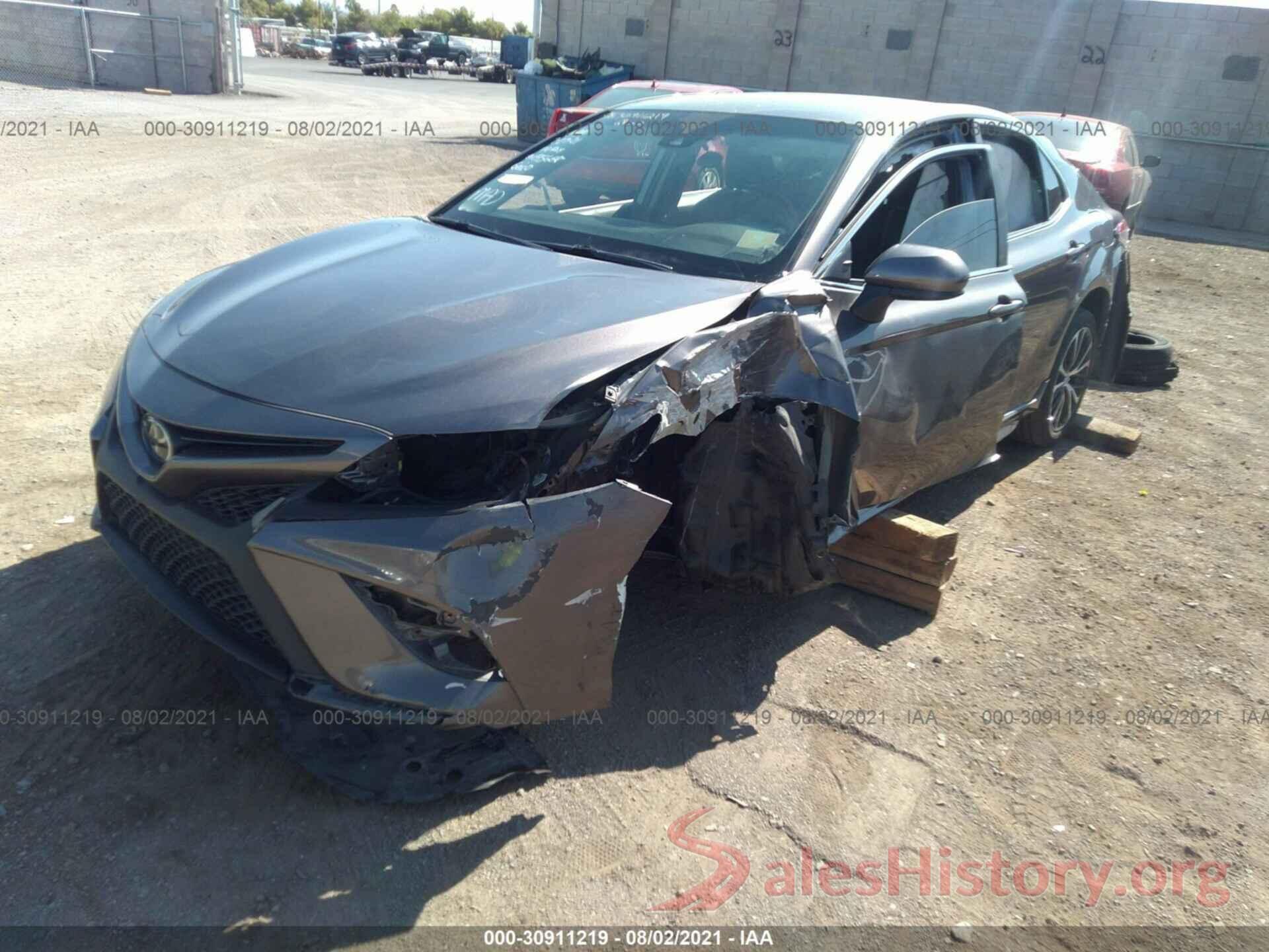 4T1B11HK9JU079434 2018 TOYOTA CAMRY