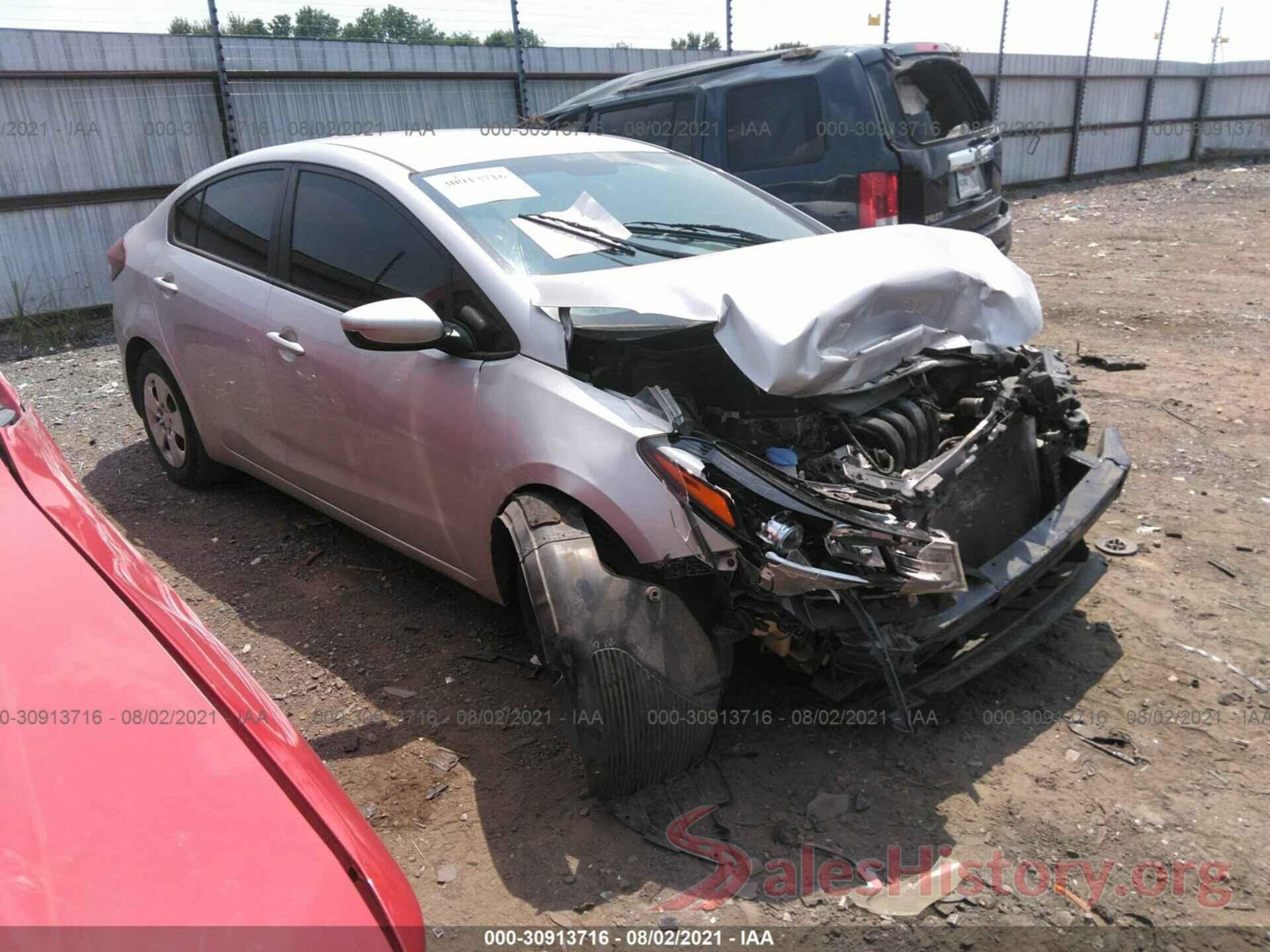 3KPFK4A77HE156031 2017 KIA FORTE