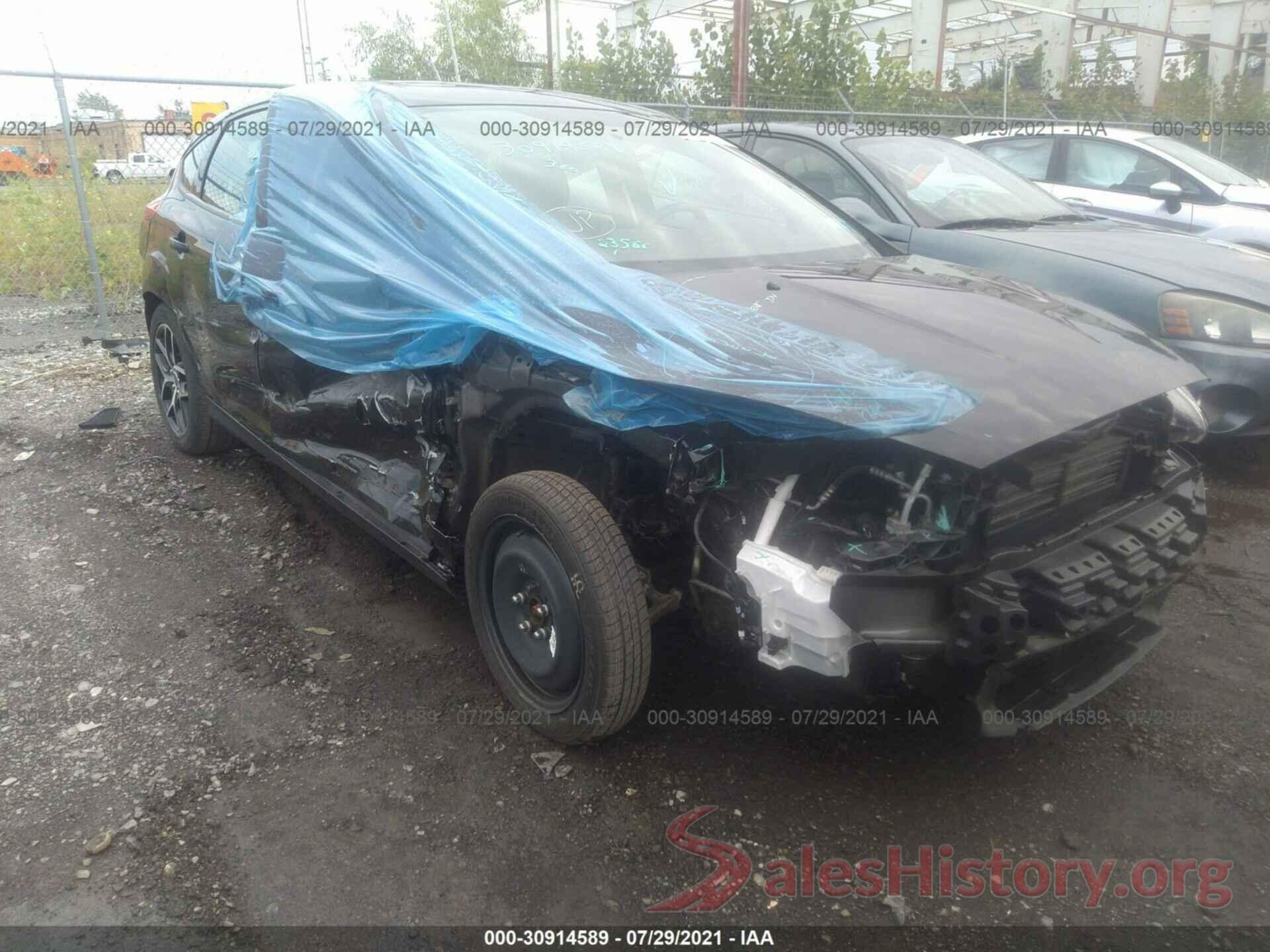 1FADP3M25JL228172 2018 FORD FOCUS