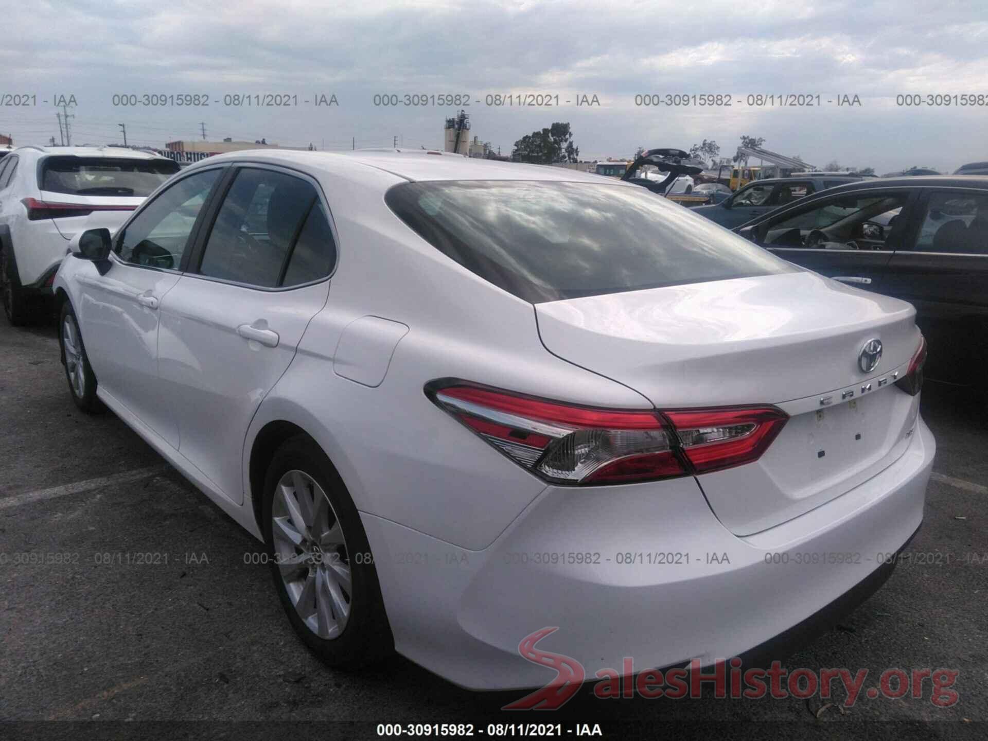 4T1B11HK6JU064633 2018 TOYOTA CAMRY