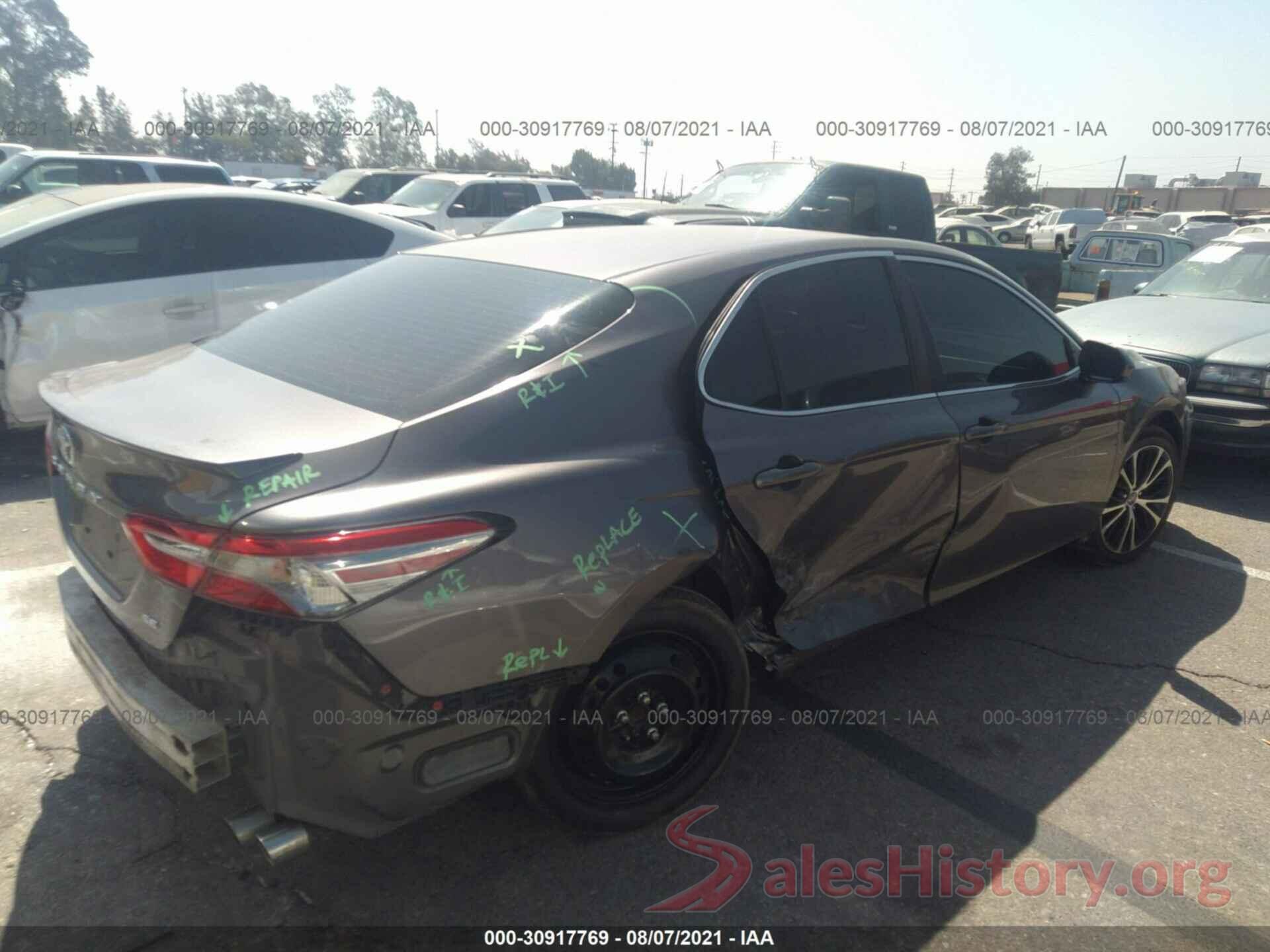 4T1B11HK7JU135578 2018 TOYOTA CAMRY