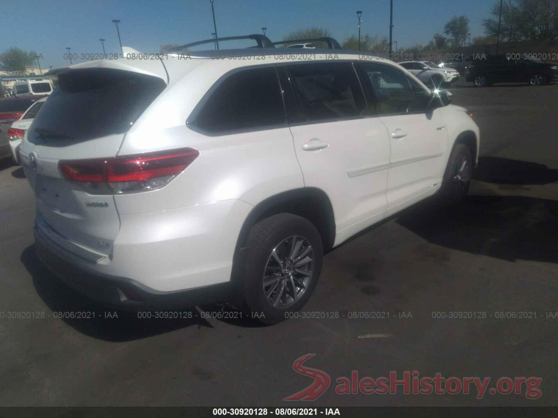 5TDJGRFH0HS033719 2017 TOYOTA HIGHLANDER