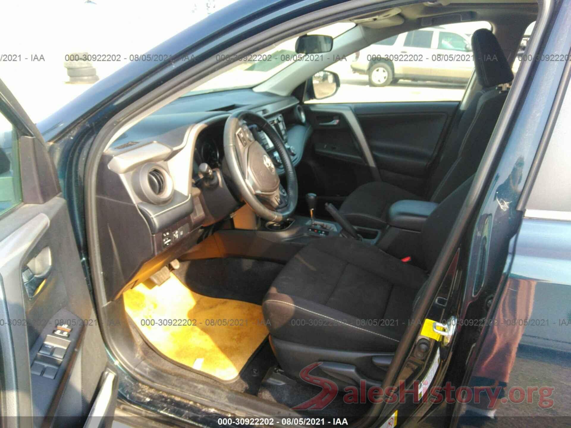 2T3WFREV0JW484217 2018 TOYOTA RAV4