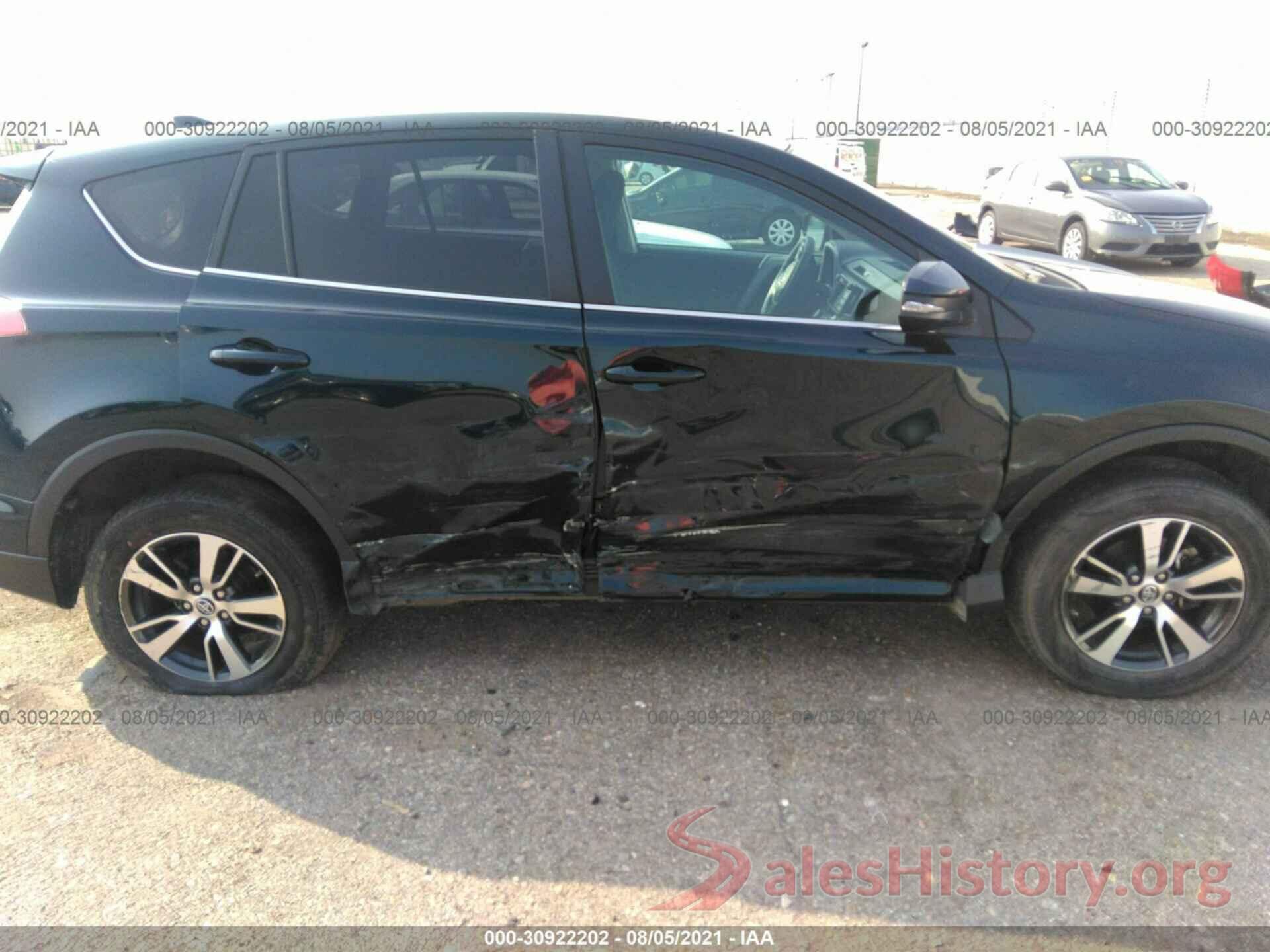 2T3WFREV0JW484217 2018 TOYOTA RAV4