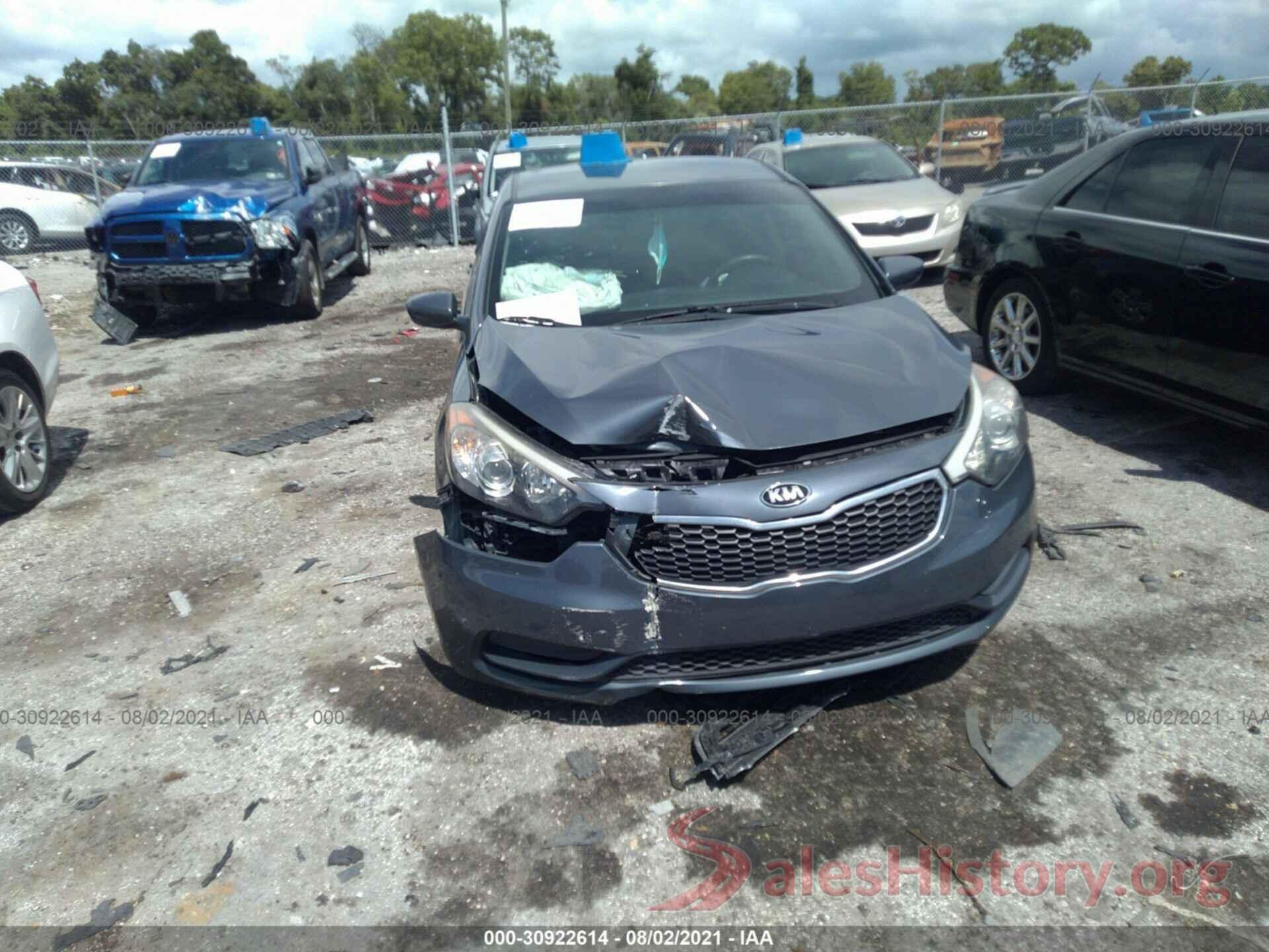 KNAFK4A67G5551860 2016 KIA FORTE