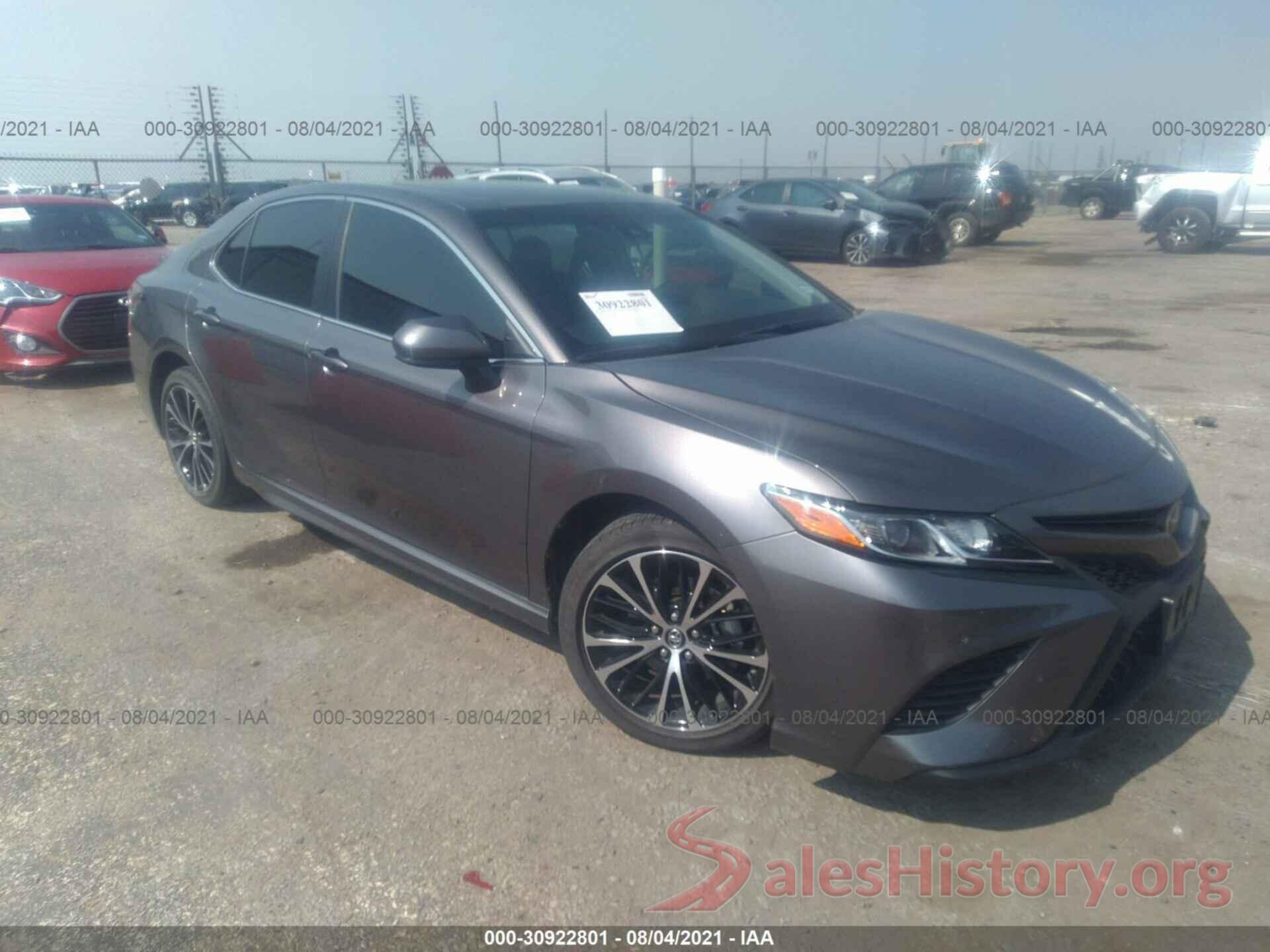 4T1B11HK2JU500345 2018 TOYOTA CAMRY