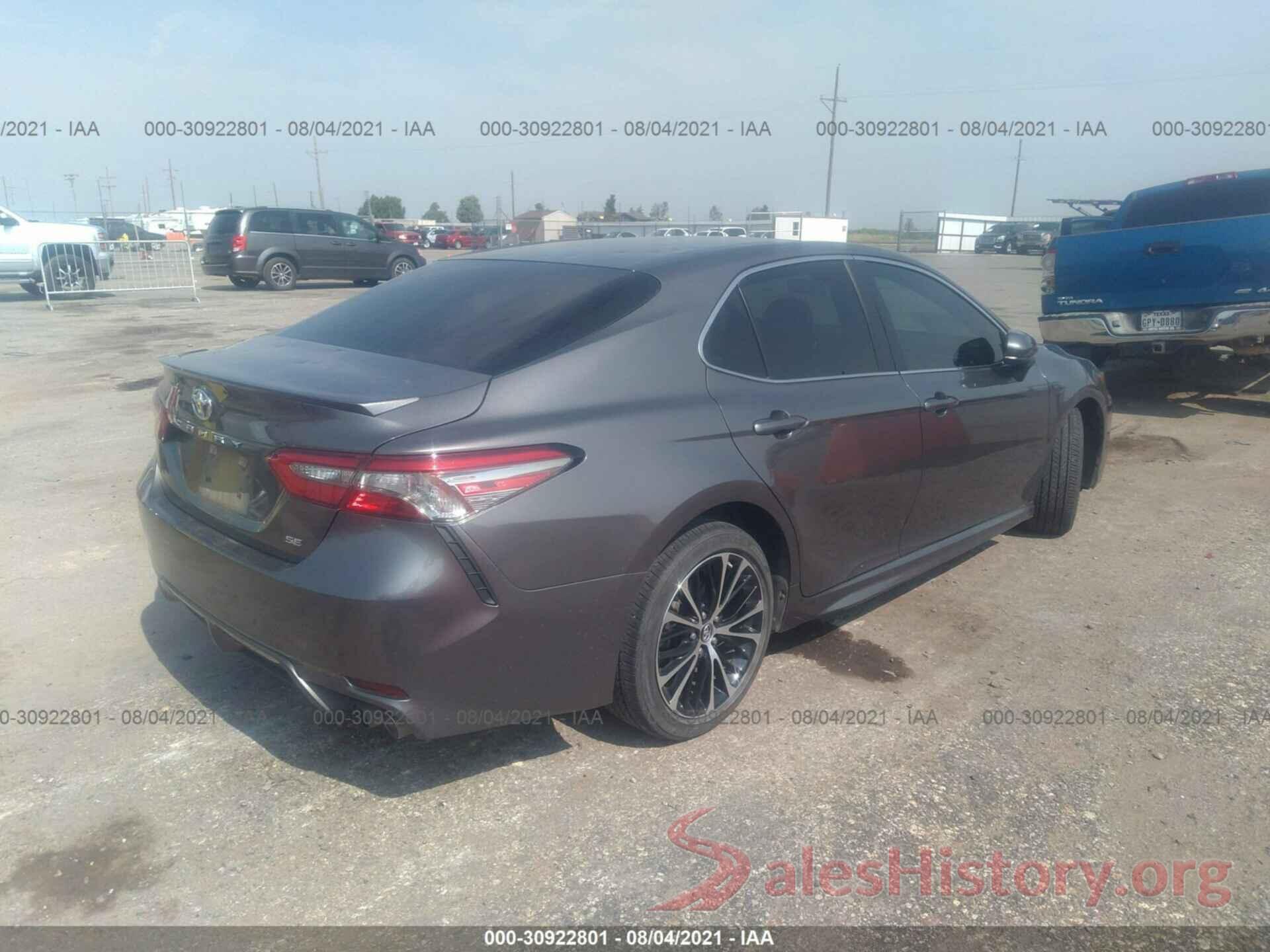 4T1B11HK2JU500345 2018 TOYOTA CAMRY