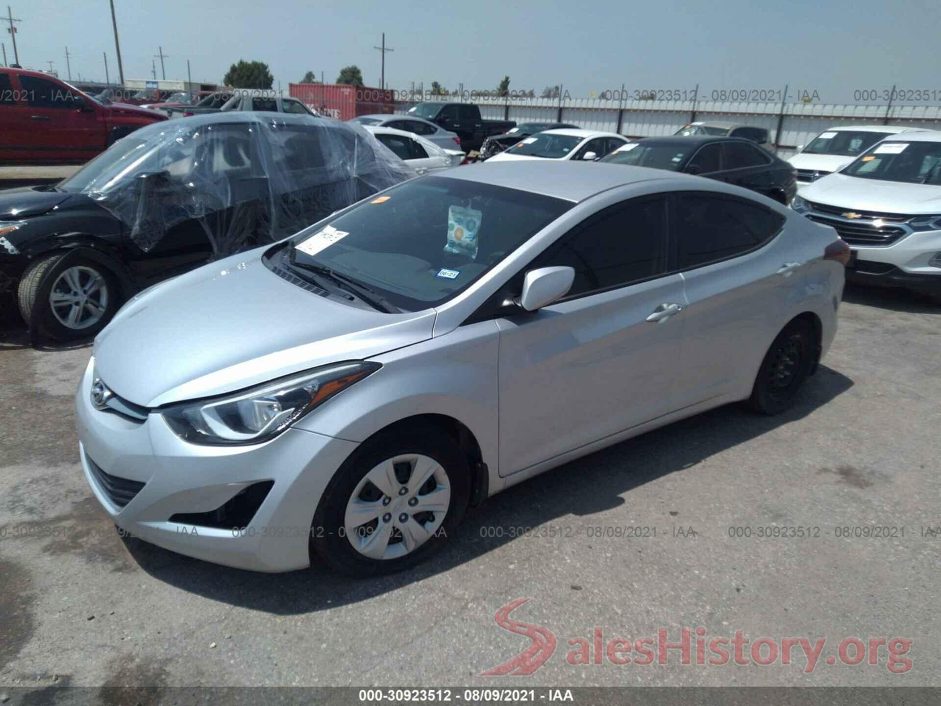 5NPDH4AE2GH795772 2016 HYUNDAI ELANTRA