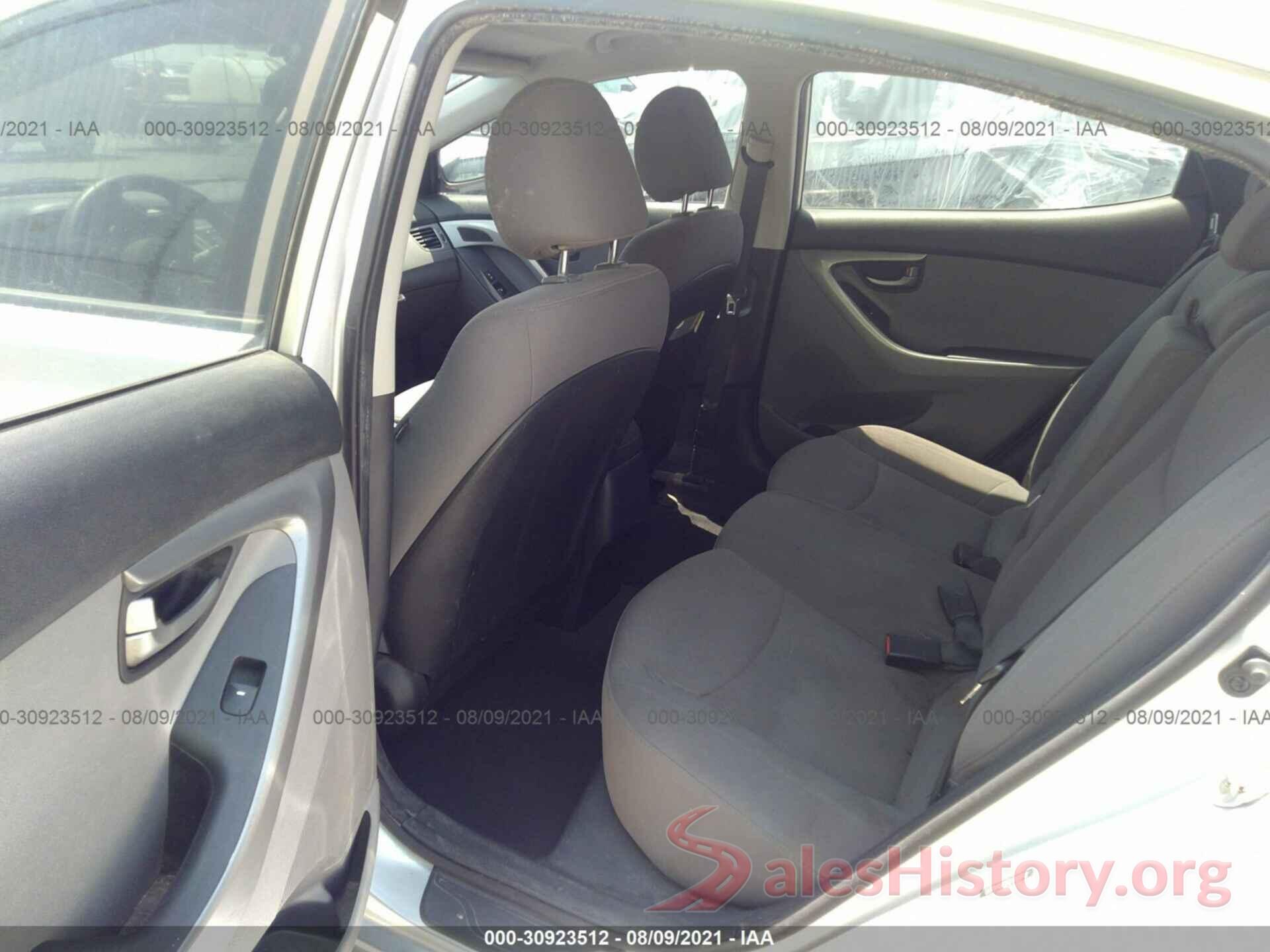 5NPDH4AE2GH795772 2016 HYUNDAI ELANTRA