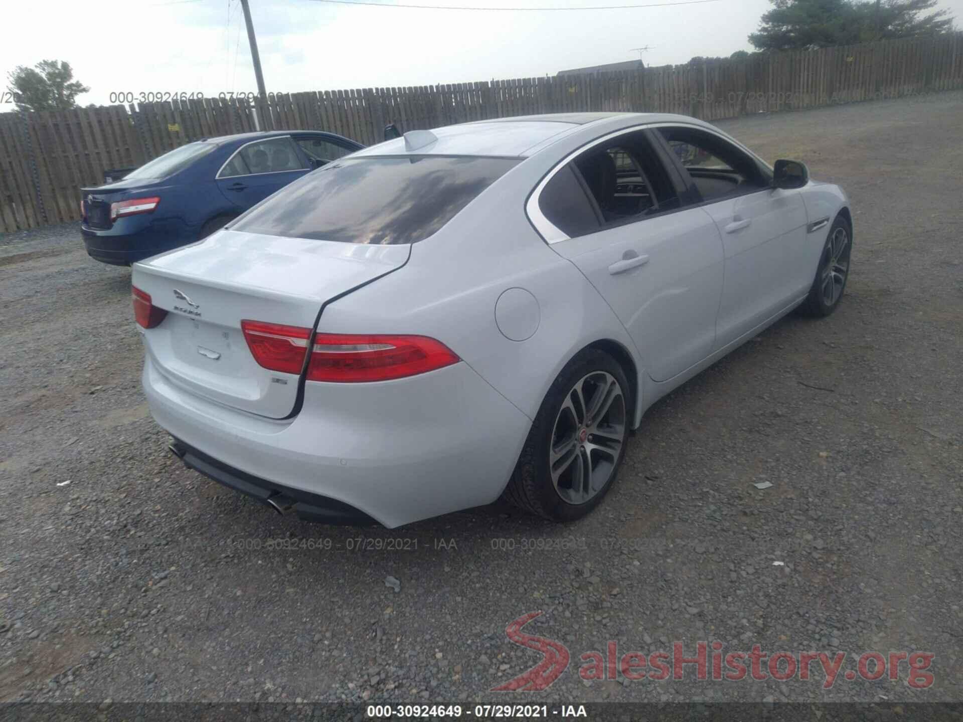 SAJAD4BV1HA976921 2017 JAGUAR XE