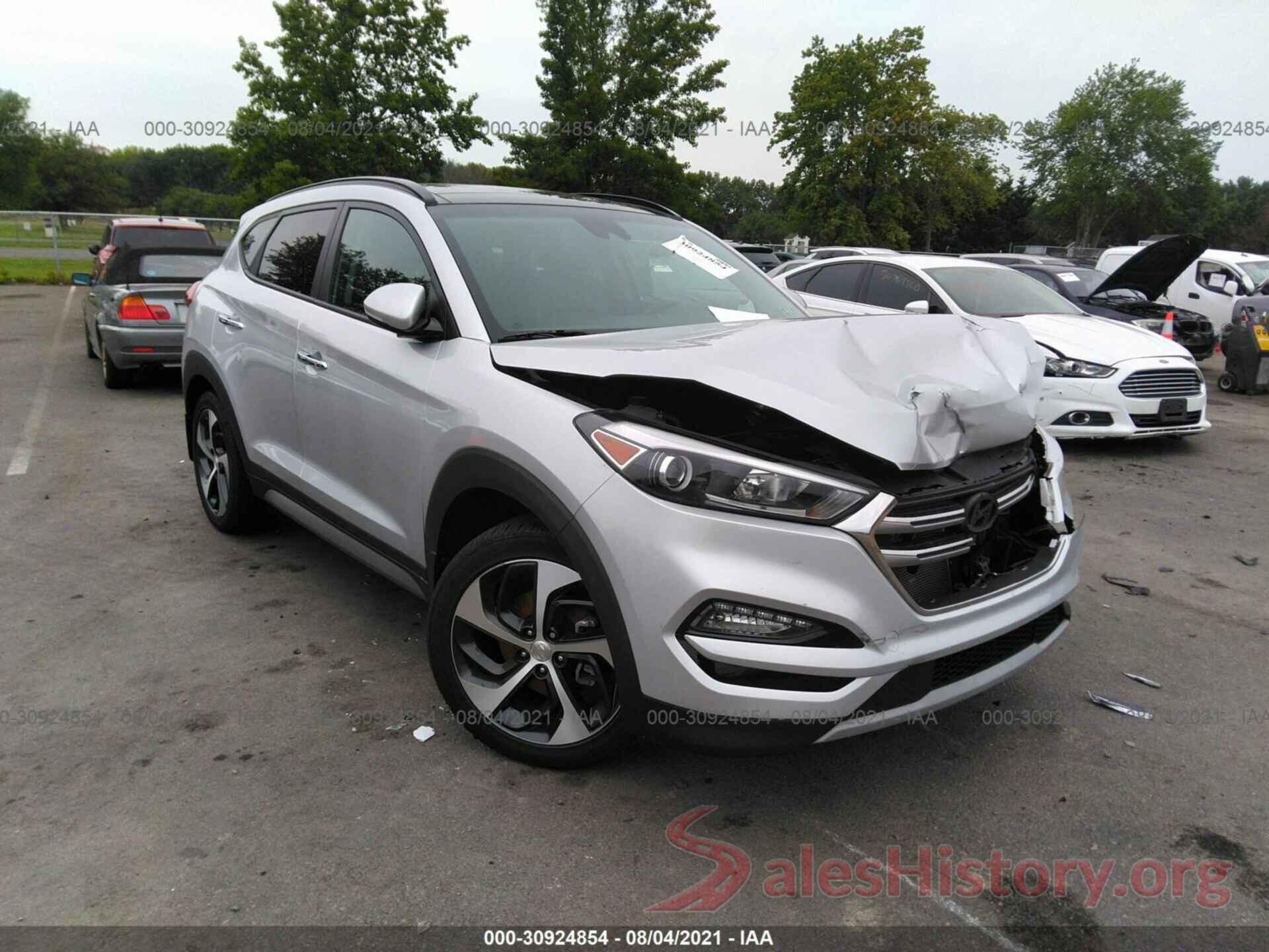 KM8J3CA22HU333071 2017 HYUNDAI TUCSON