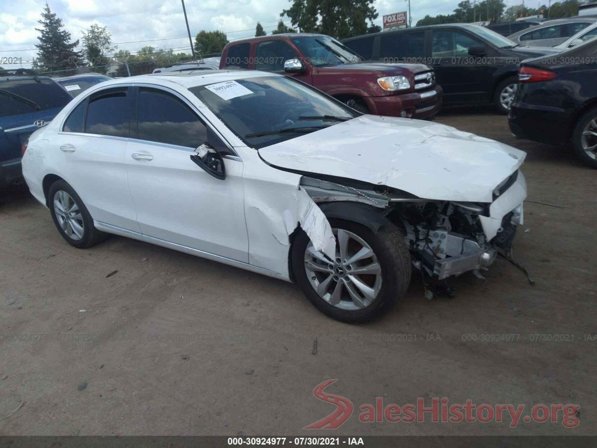 55SWF8DB9KU322089 2019 MERCEDES-BENZ C-CLASS