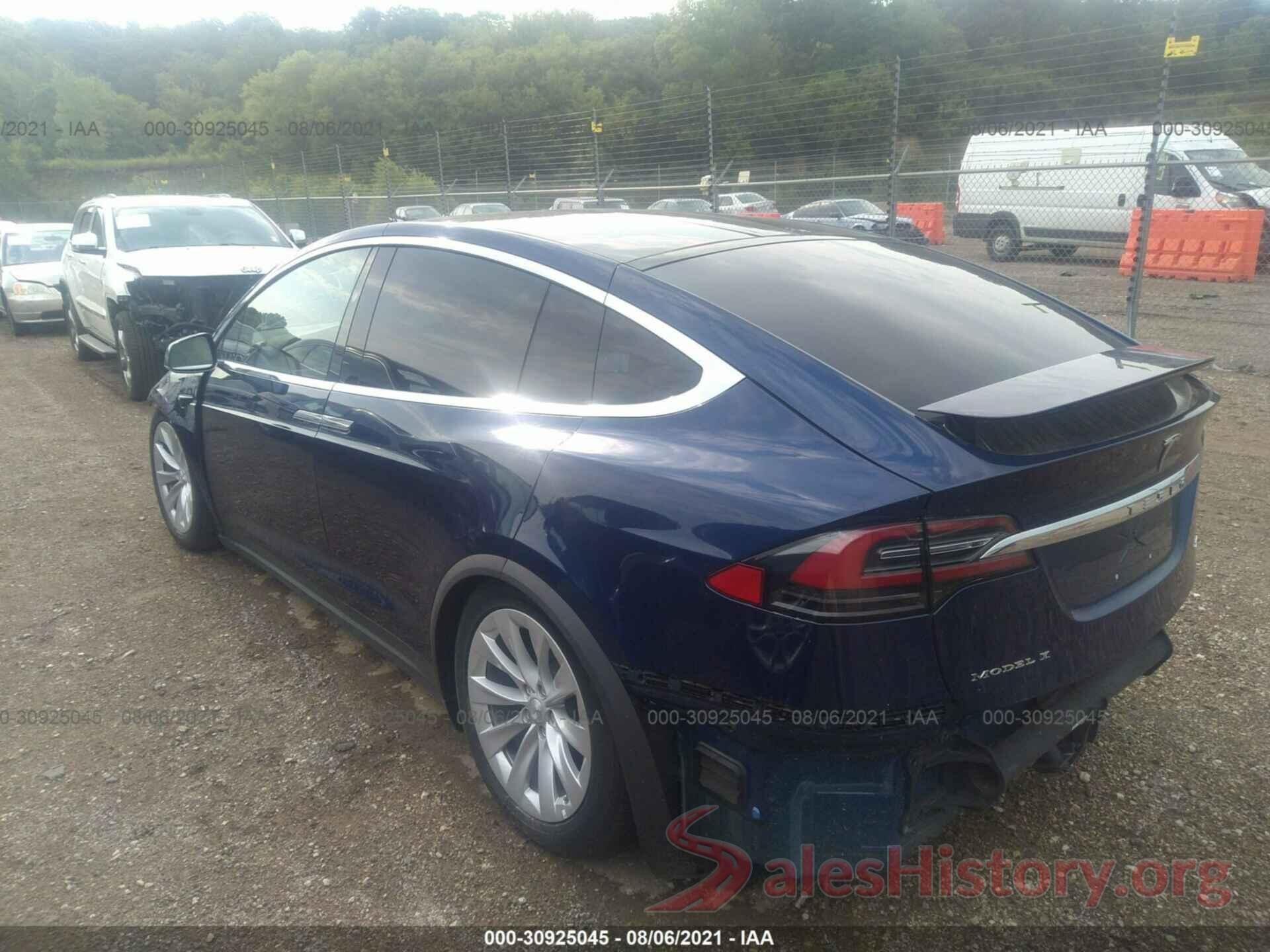 5YJXCDE29JF119837 2018 TESLA MODEL X