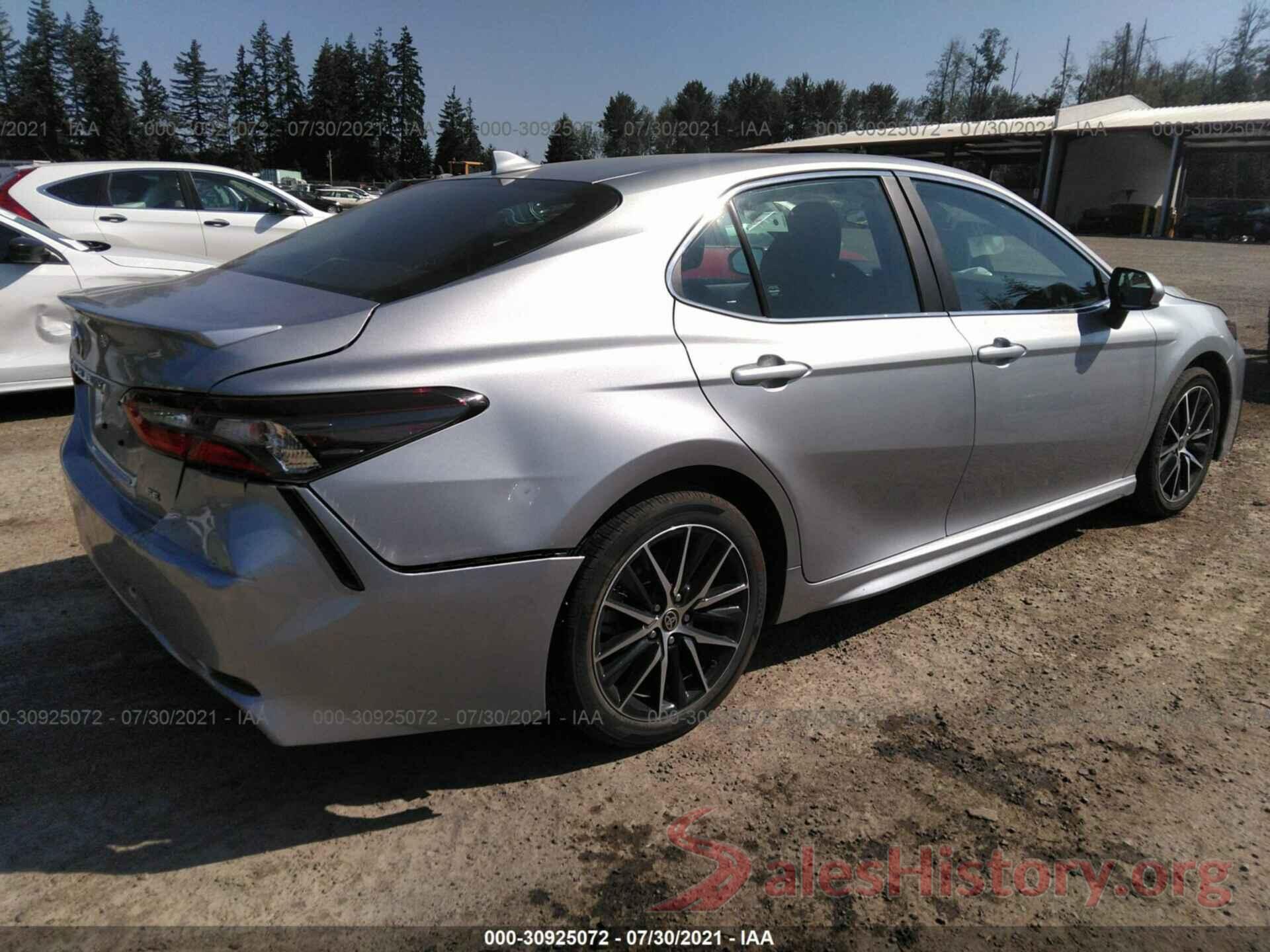 4T1G11AK5MU561077 2021 TOYOTA CAMRY