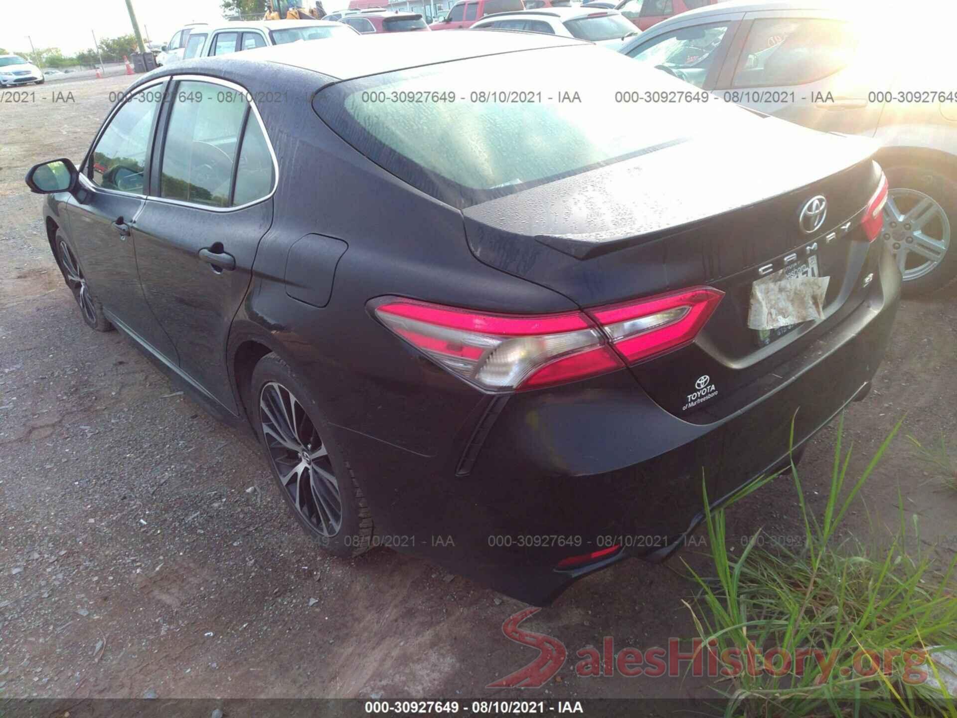 JTNB11HK0J3015787 2018 TOYOTA CAMRY