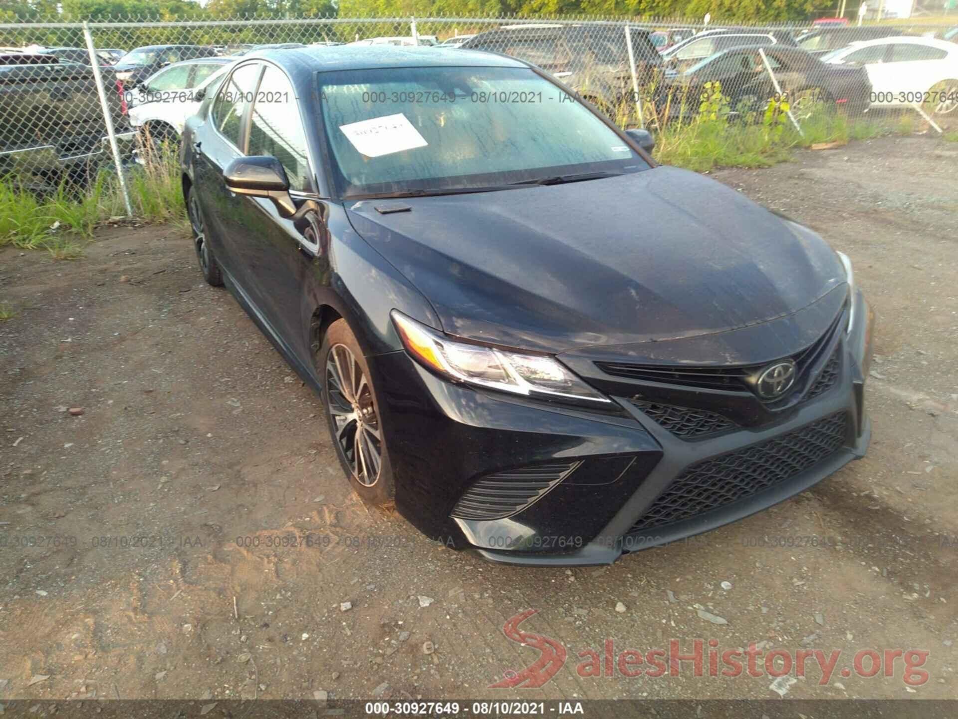 JTNB11HK0J3015787 2018 TOYOTA CAMRY