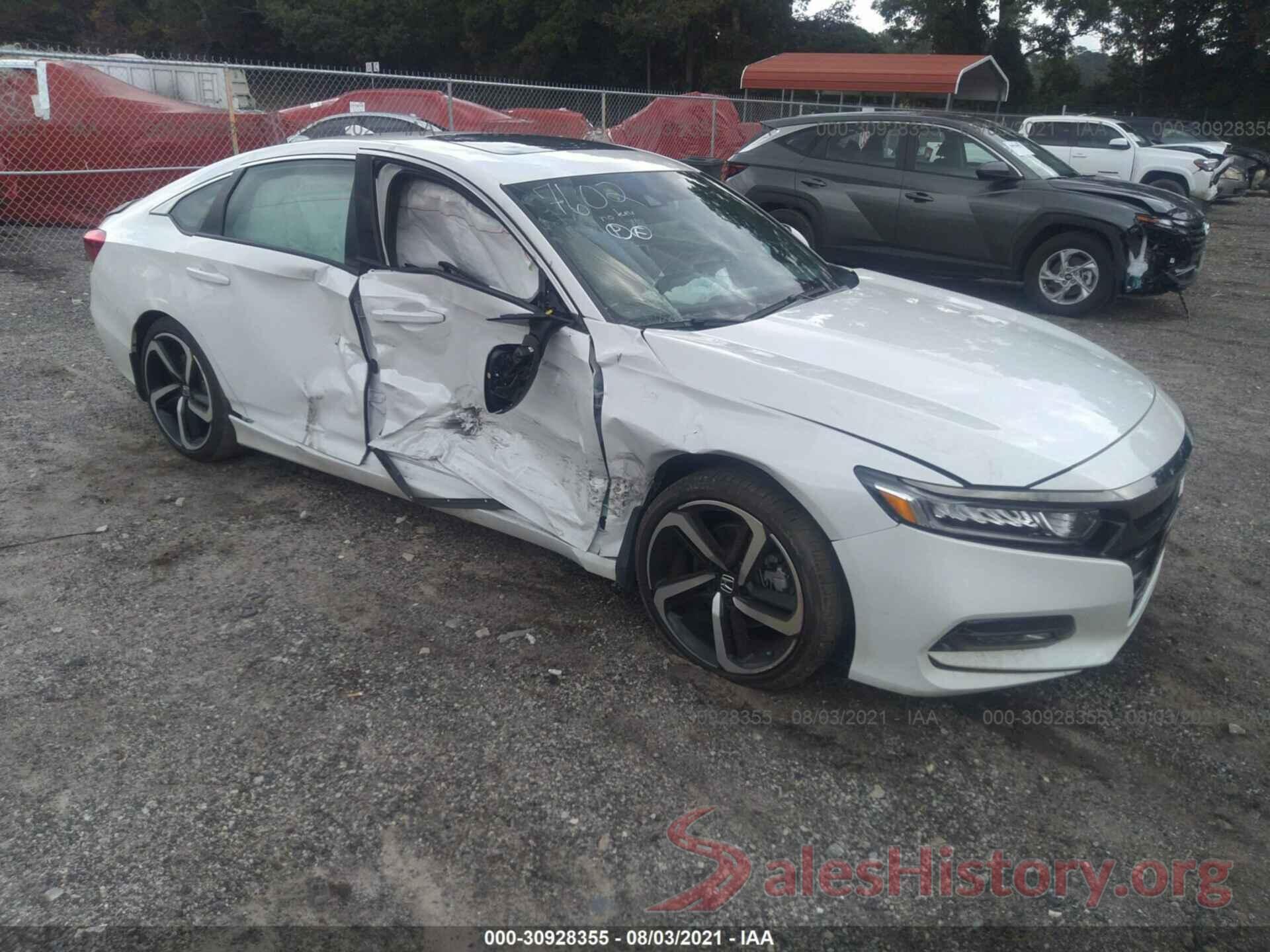 1HGCV2F30JA017602 2018 HONDA ACCORD SEDAN