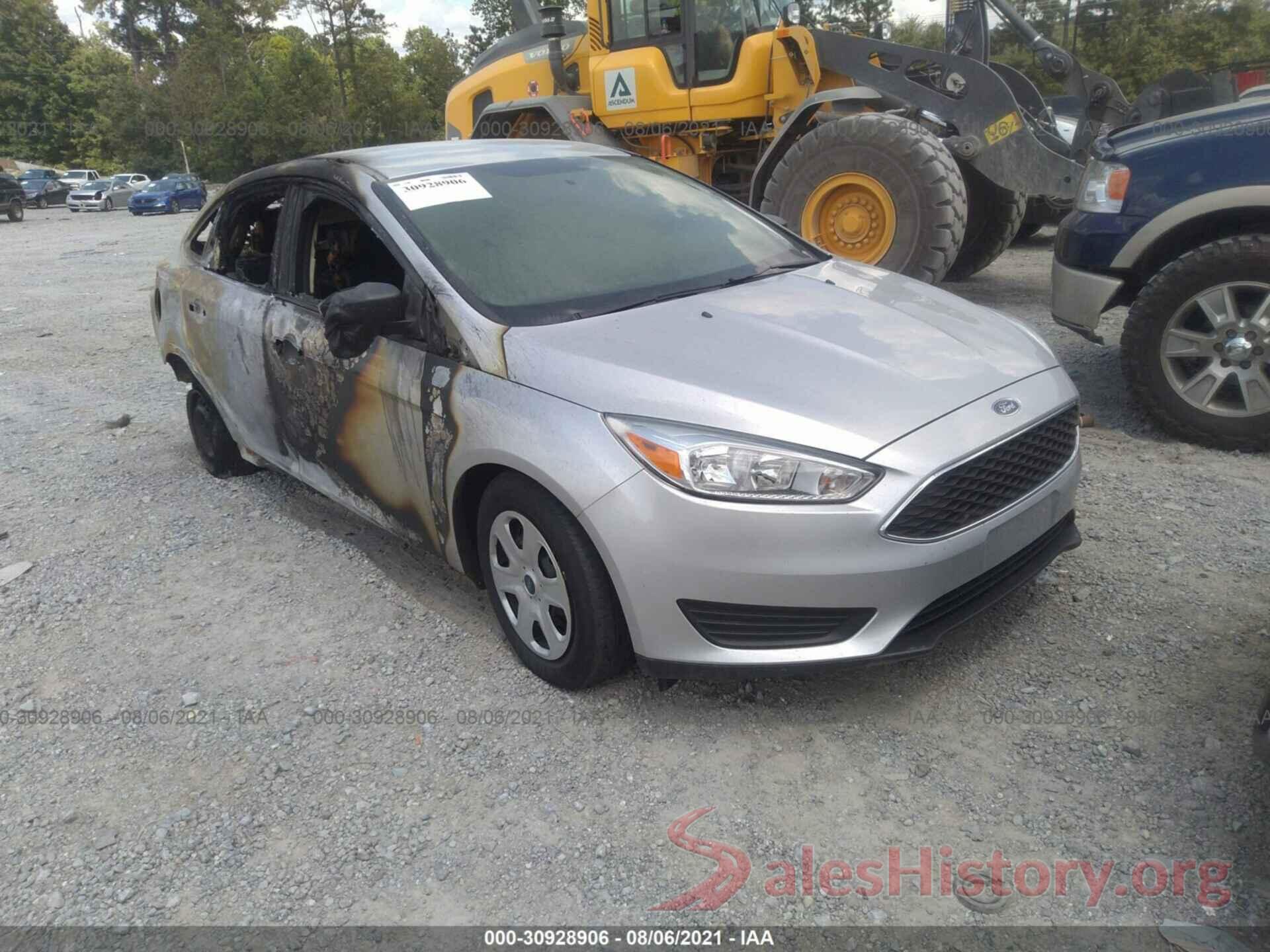 1FADP3E28JL329687 2018 FORD FOCUS