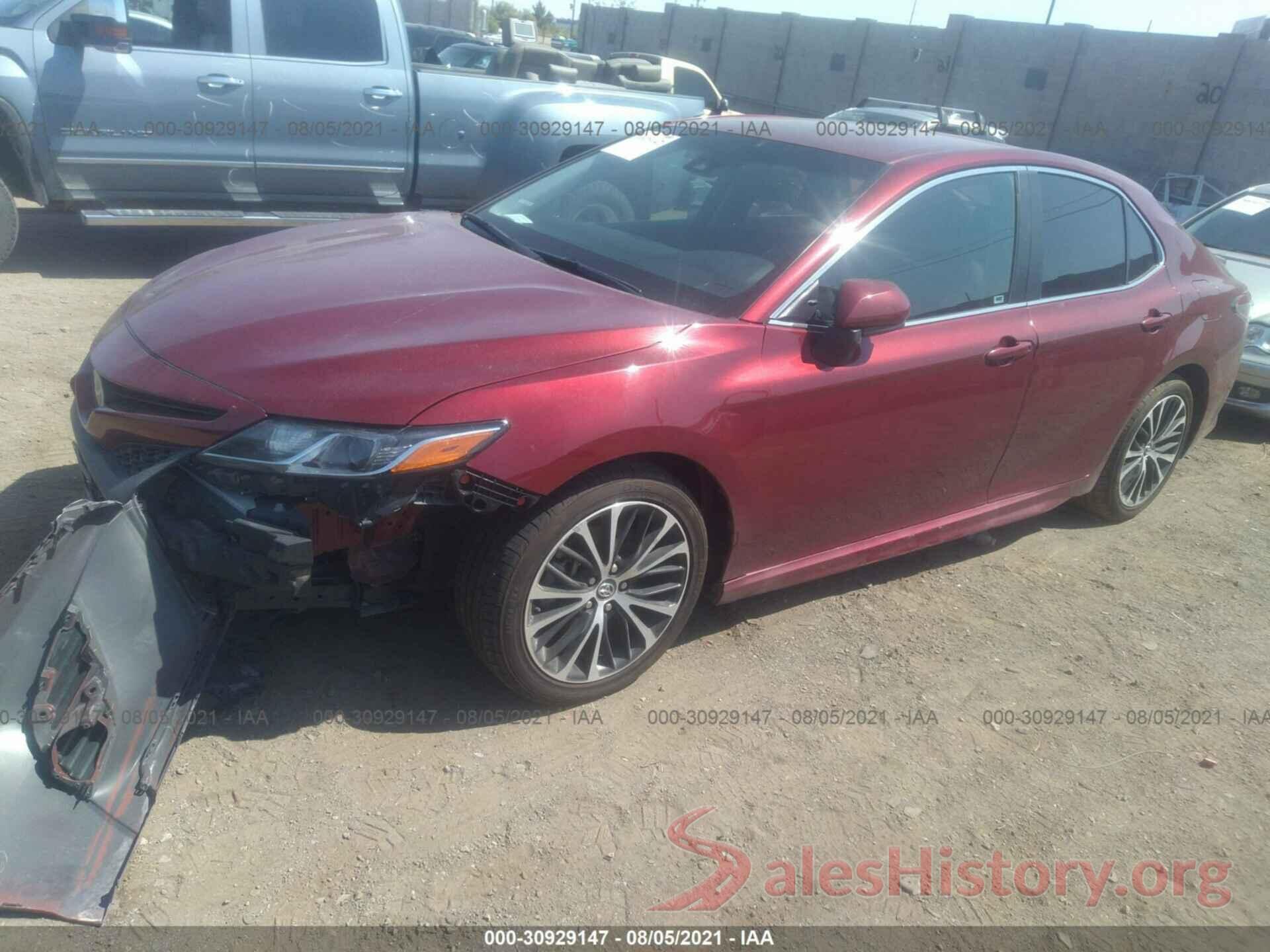 4T1B11HK3JU533564 2018 TOYOTA CAMRY