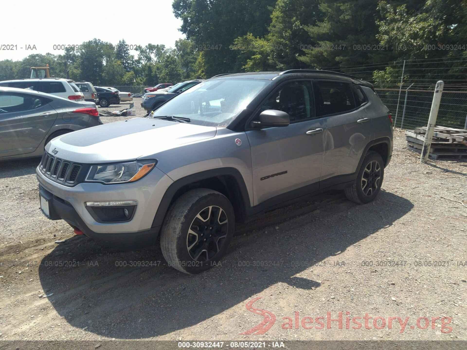 3C4NJDDB9KT733160 2019 JEEP COMPASS