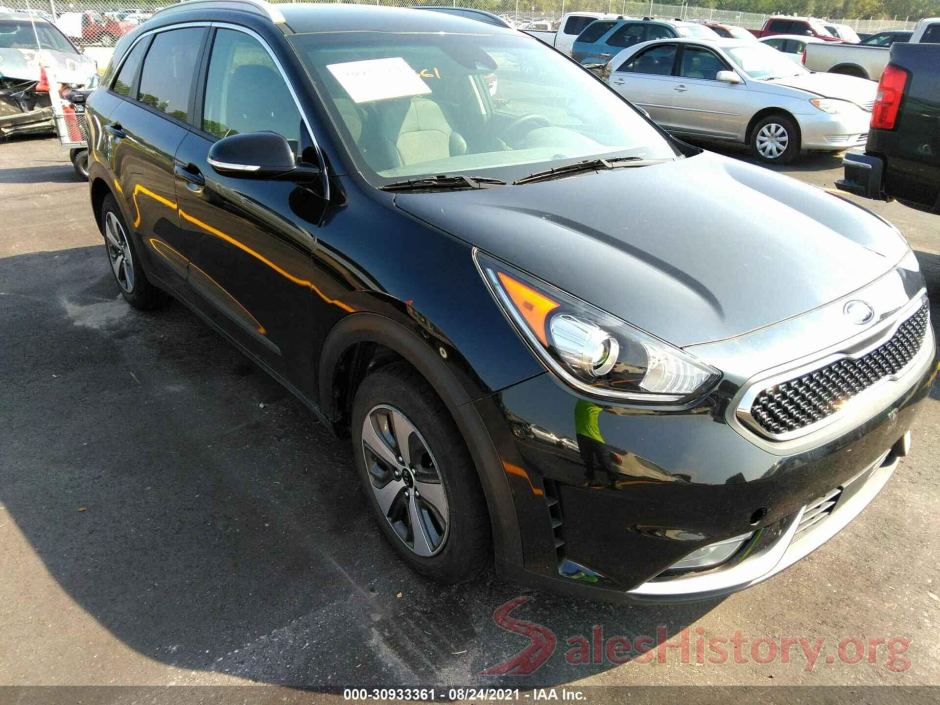 KNDCC3LC1J5110443 2018 KIA NIRO