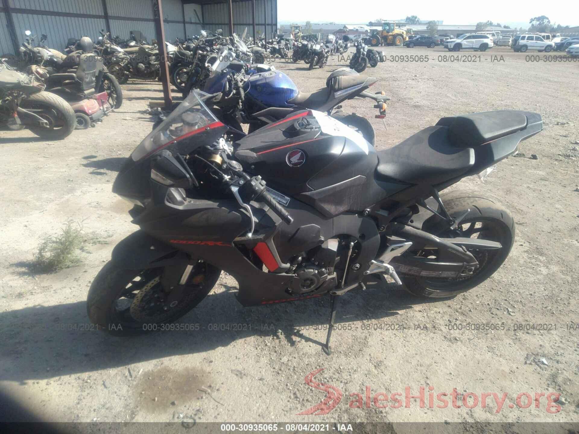 JH2SC7715JK100079 2018 HONDA CBR1000