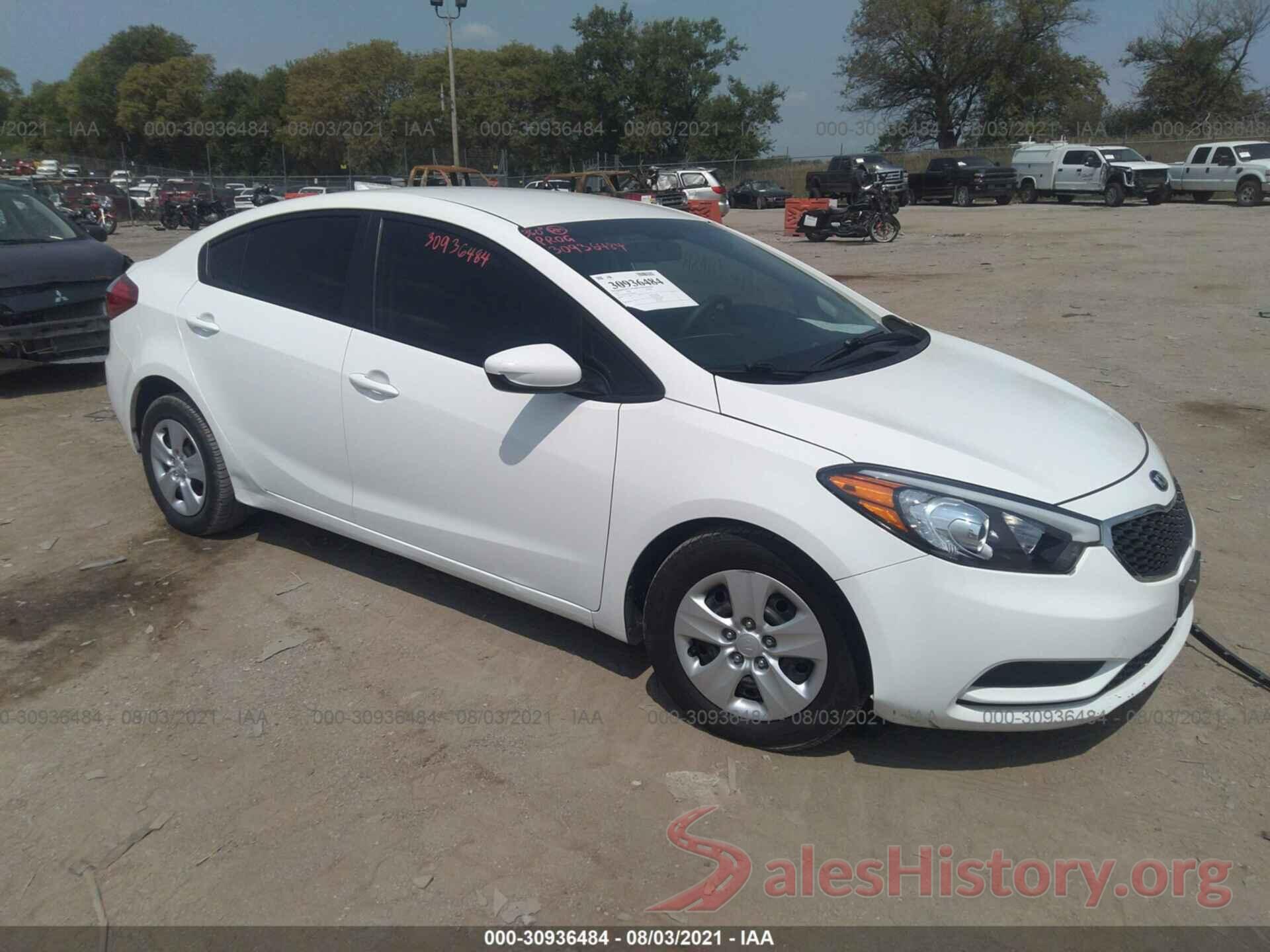 KNAFK4A65G5615667 2016 KIA FORTE