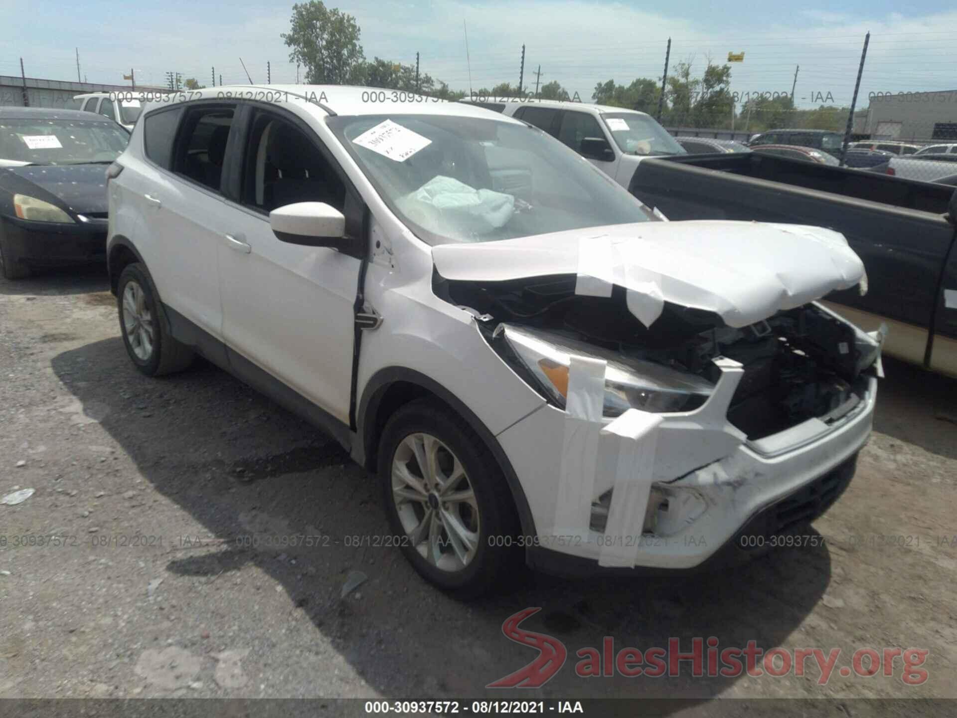 1FMCU0GD3HUE37887 2017 FORD ESCAPE