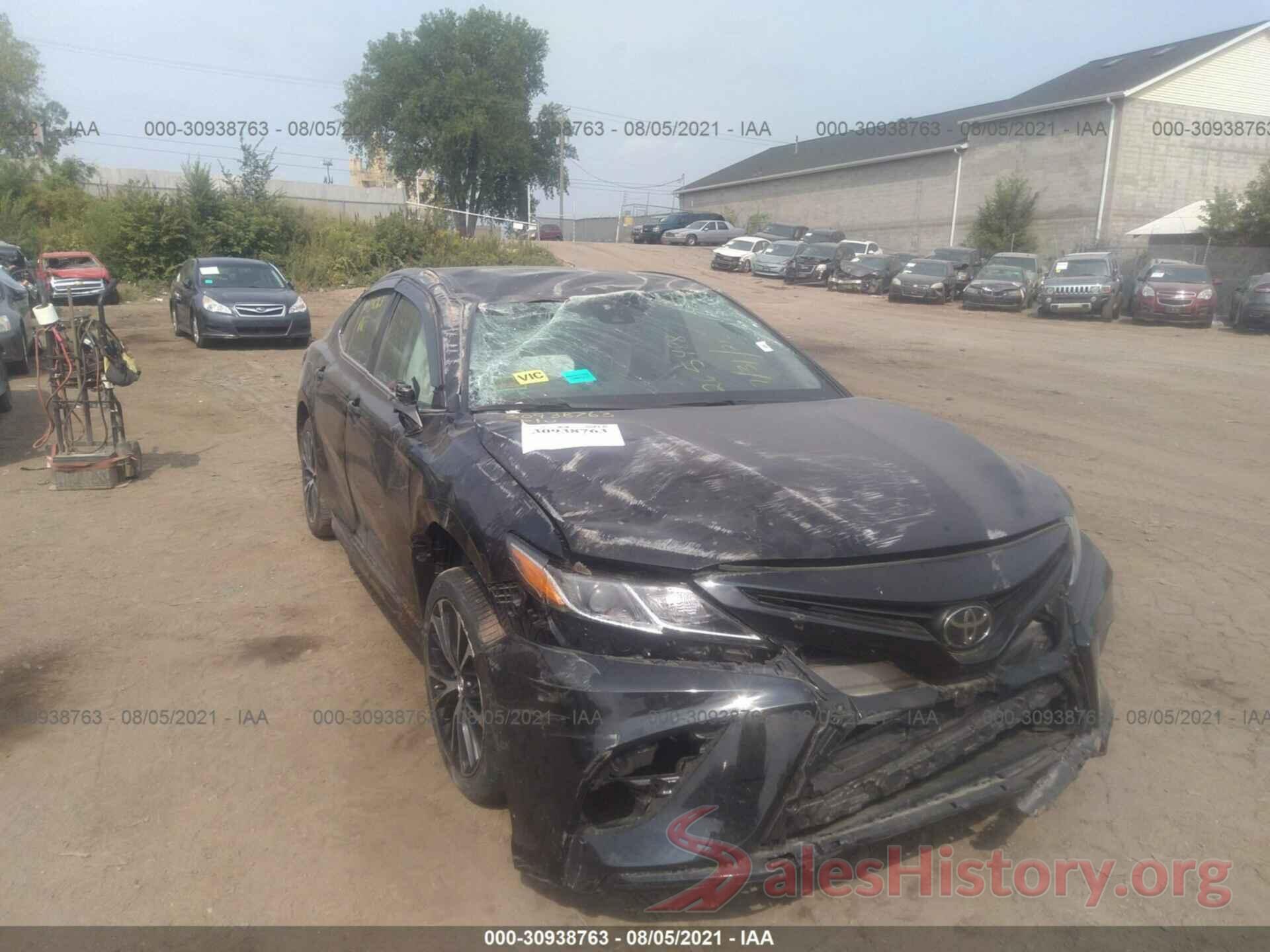 4T1B11HK2KU743462 2019 TOYOTA CAMRY