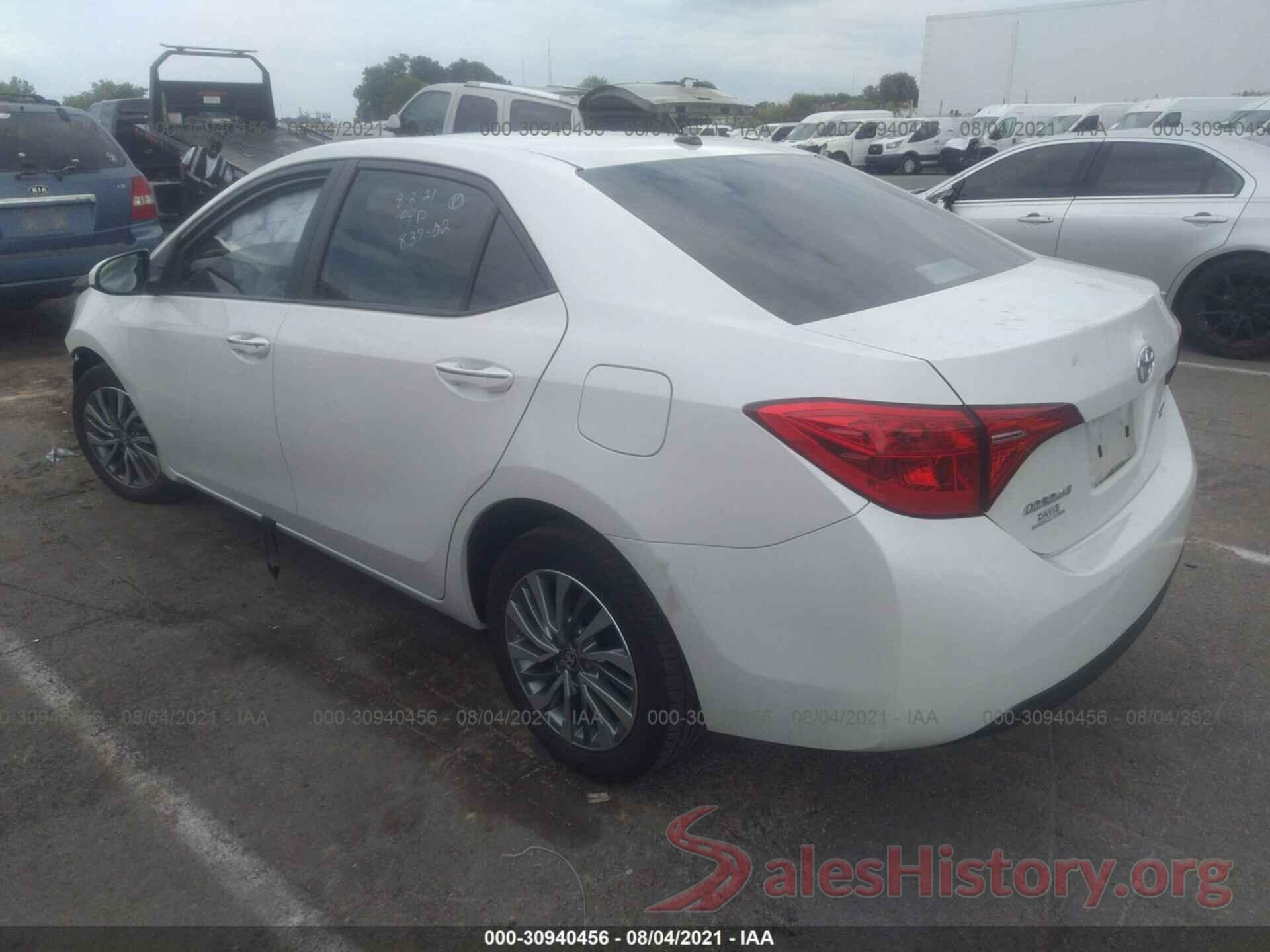 5YFBURHE5JP767819 2018 TOYOTA COROLLA