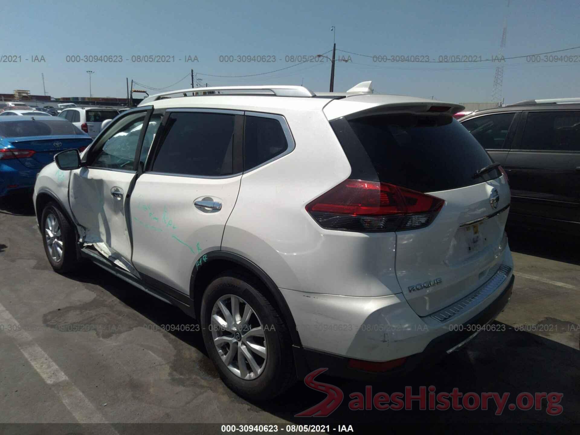 JN8AT2MT2JW459125 2018 NISSAN ROGUE