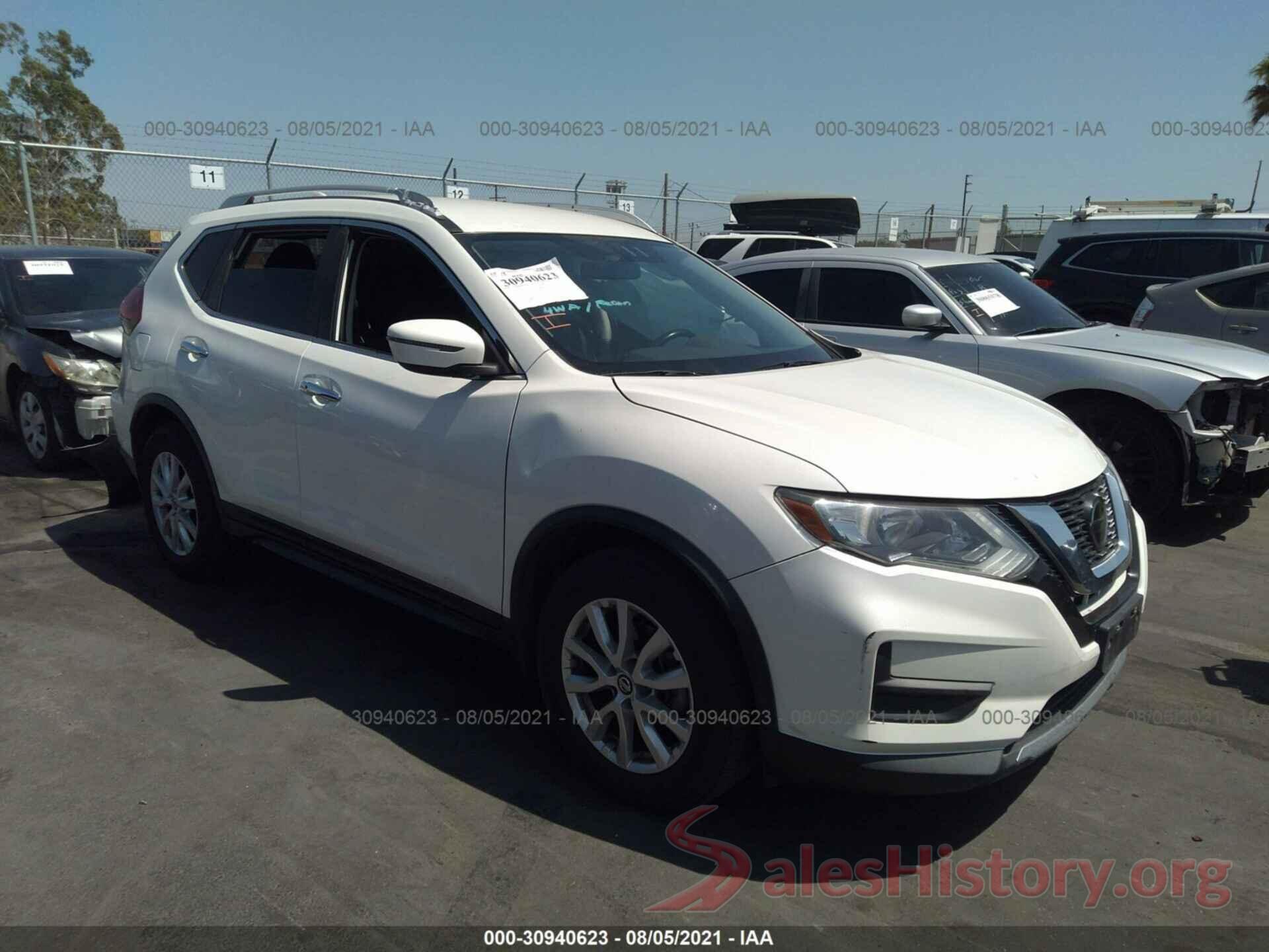 JN8AT2MT2JW459125 2018 NISSAN ROGUE