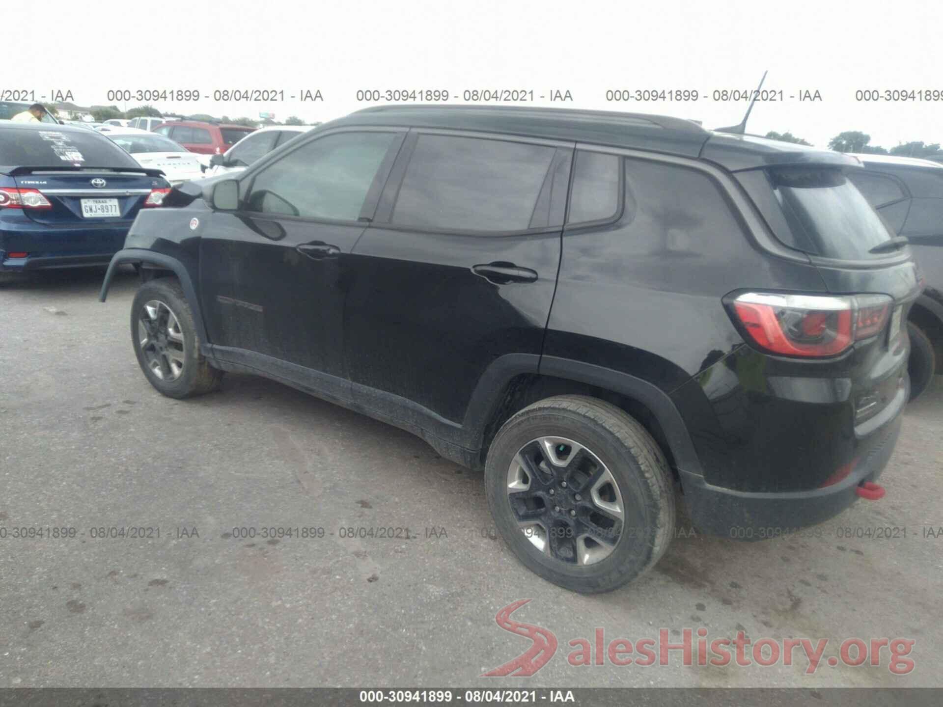 3C4NJDDB9JT232493 2018 JEEP COMPASS