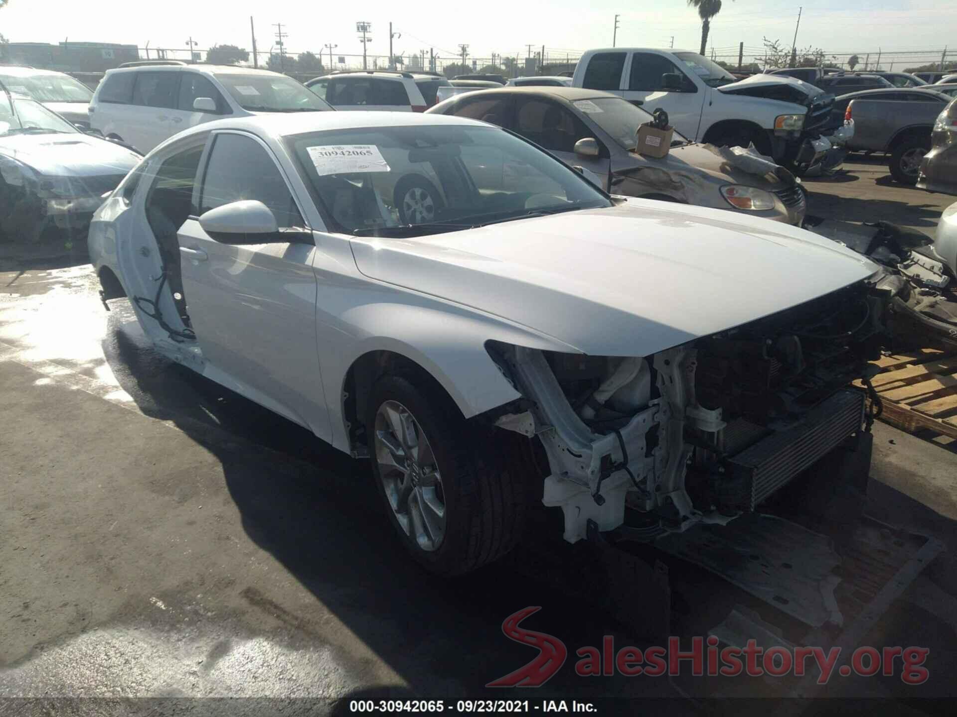 1HGCV1F11KA098667 2019 HONDA ACCORD SEDAN