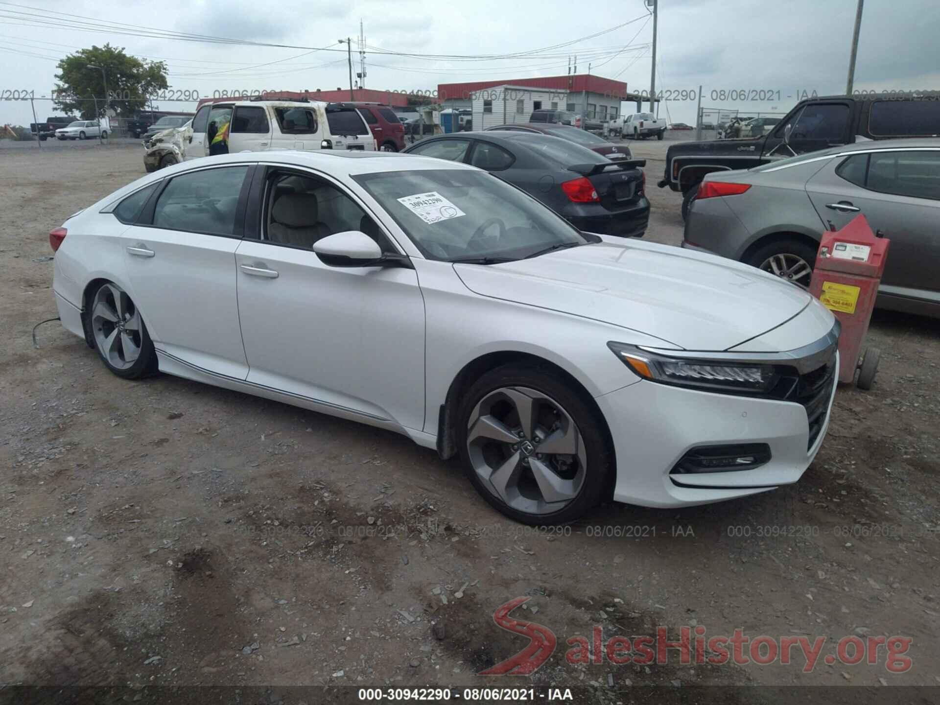 1HGCV1F96JA069752 2018 HONDA ACCORD SEDAN