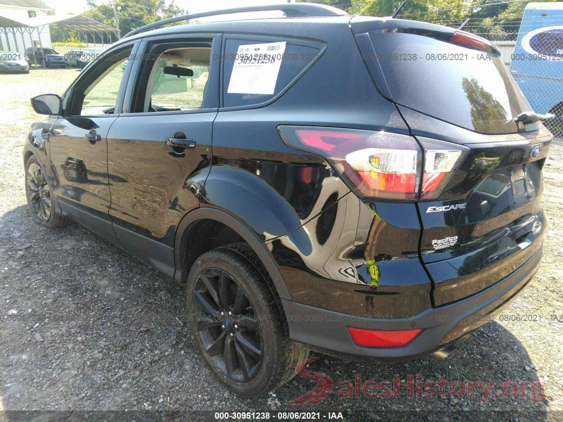 1FMCU9G92HUA98376 2017 FORD ESCAPE