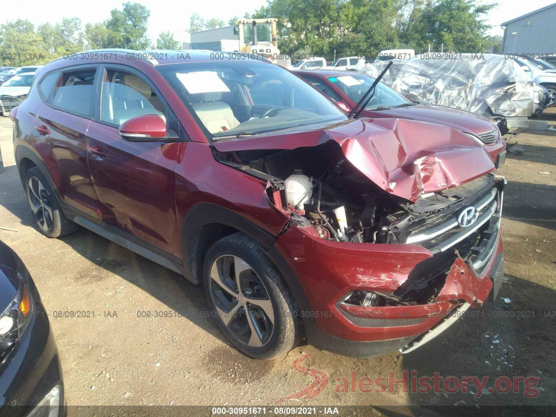 KM8J3CA25HU538528 2017 HYUNDAI TUCSON