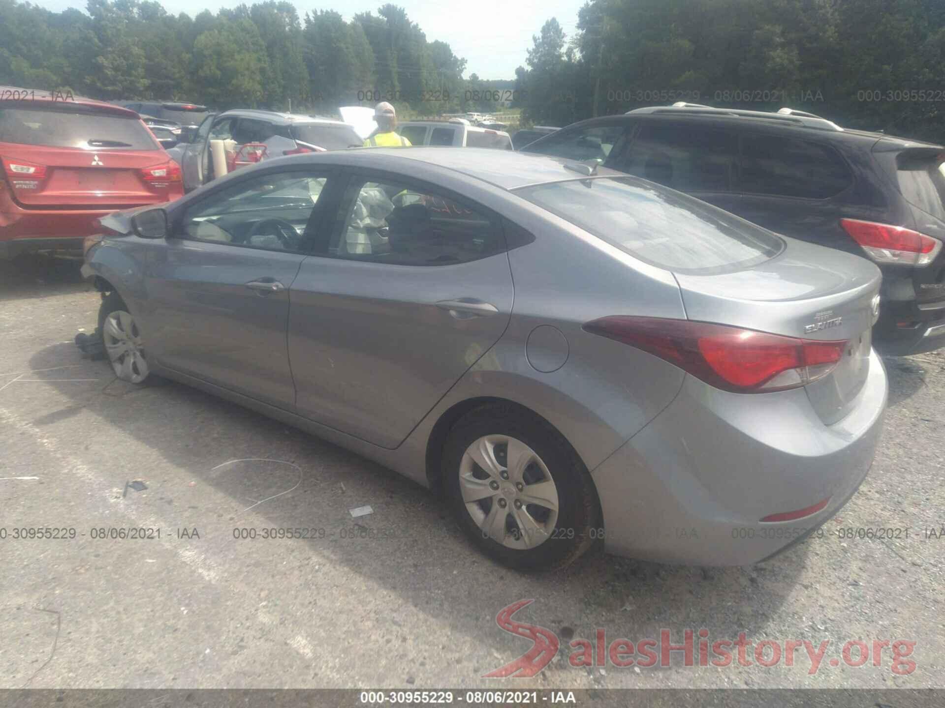 5NPDH4AE9GH666301 2016 HYUNDAI ELANTRA