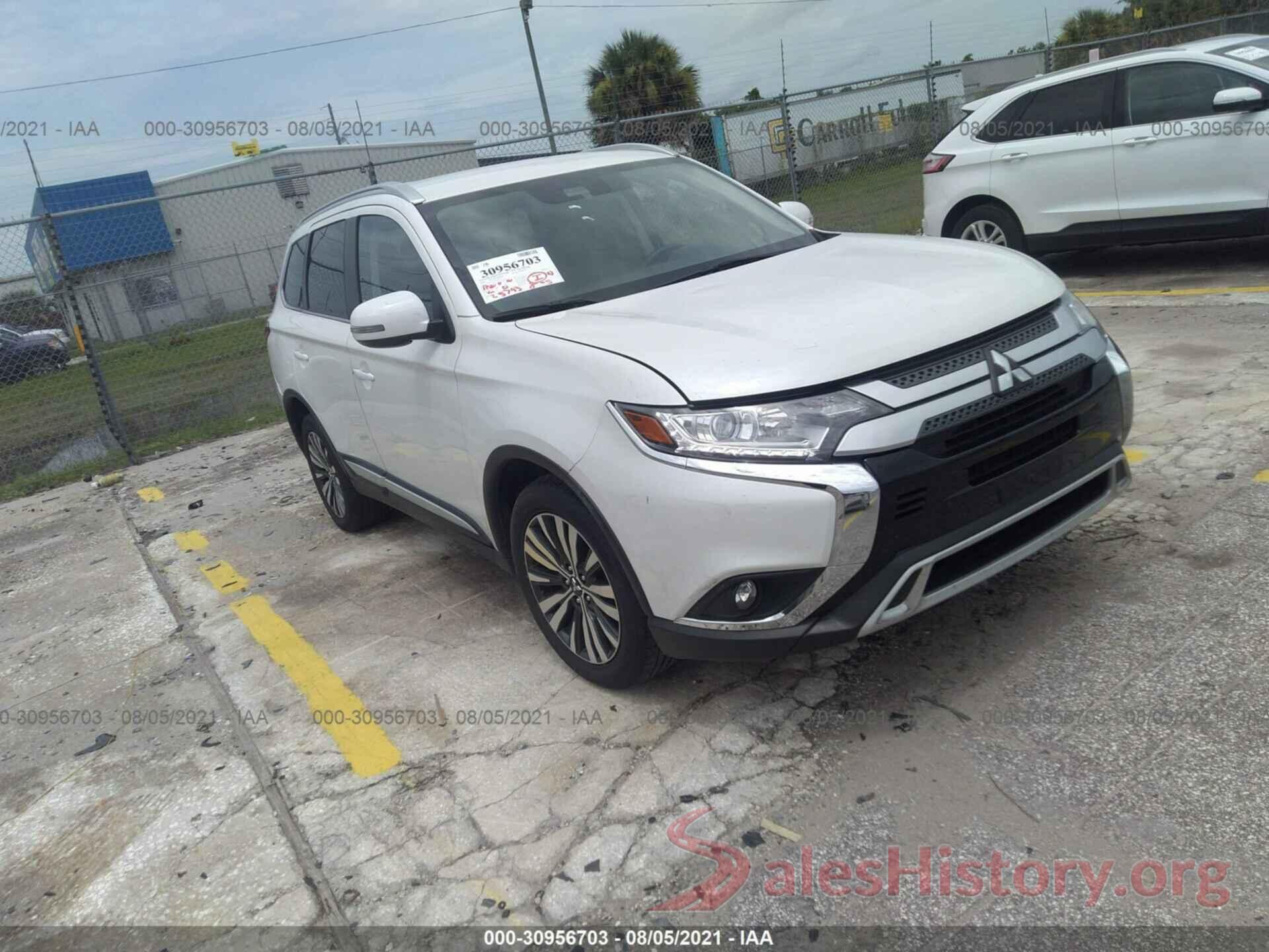 JA4AD3A32LZ030355 2020 MITSUBISHI OUTLANDER