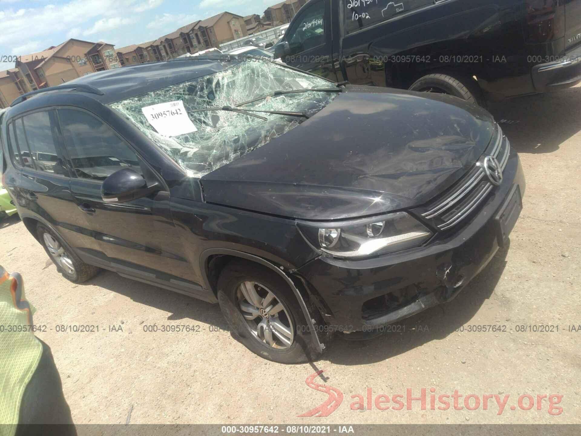 WVGAV7AX1GW528353 2016 VOLKSWAGEN TIGUAN