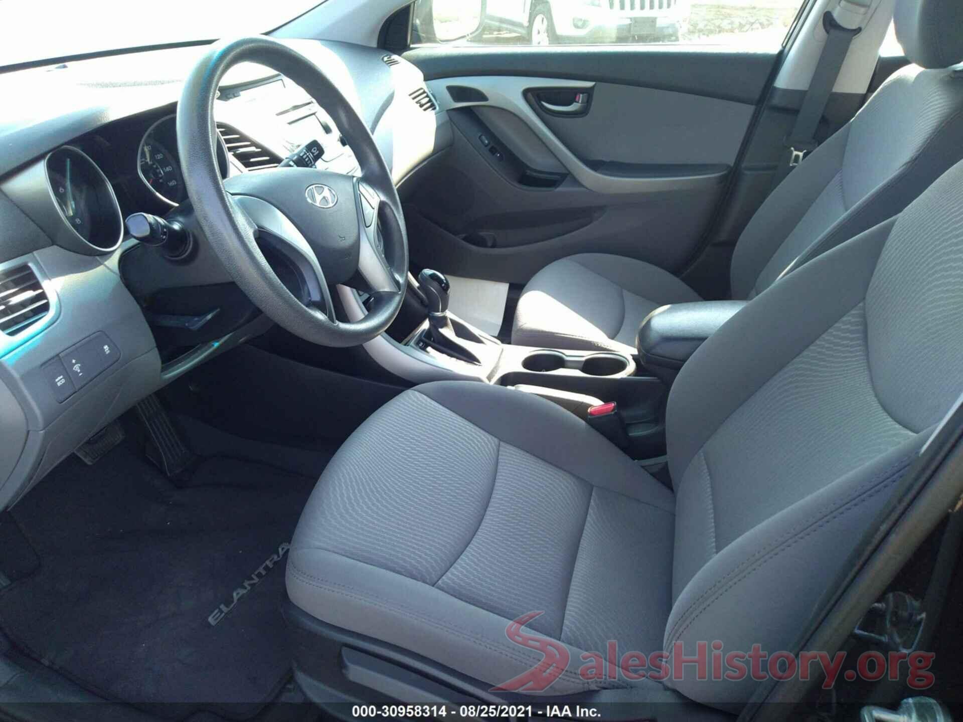 5NPDH4AE1GH750001 2016 HYUNDAI ELANTRA