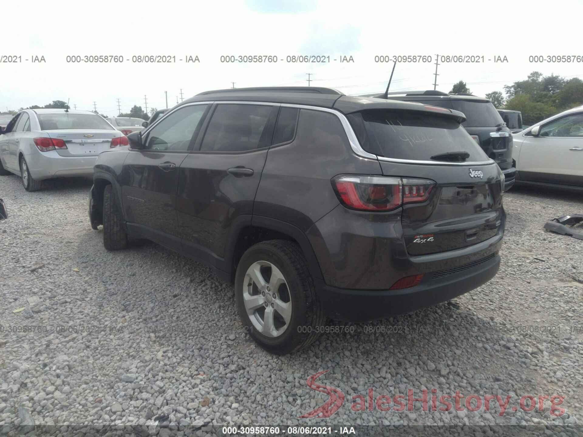 3C4NJDBB2JT114658 2018 JEEP COMPASS