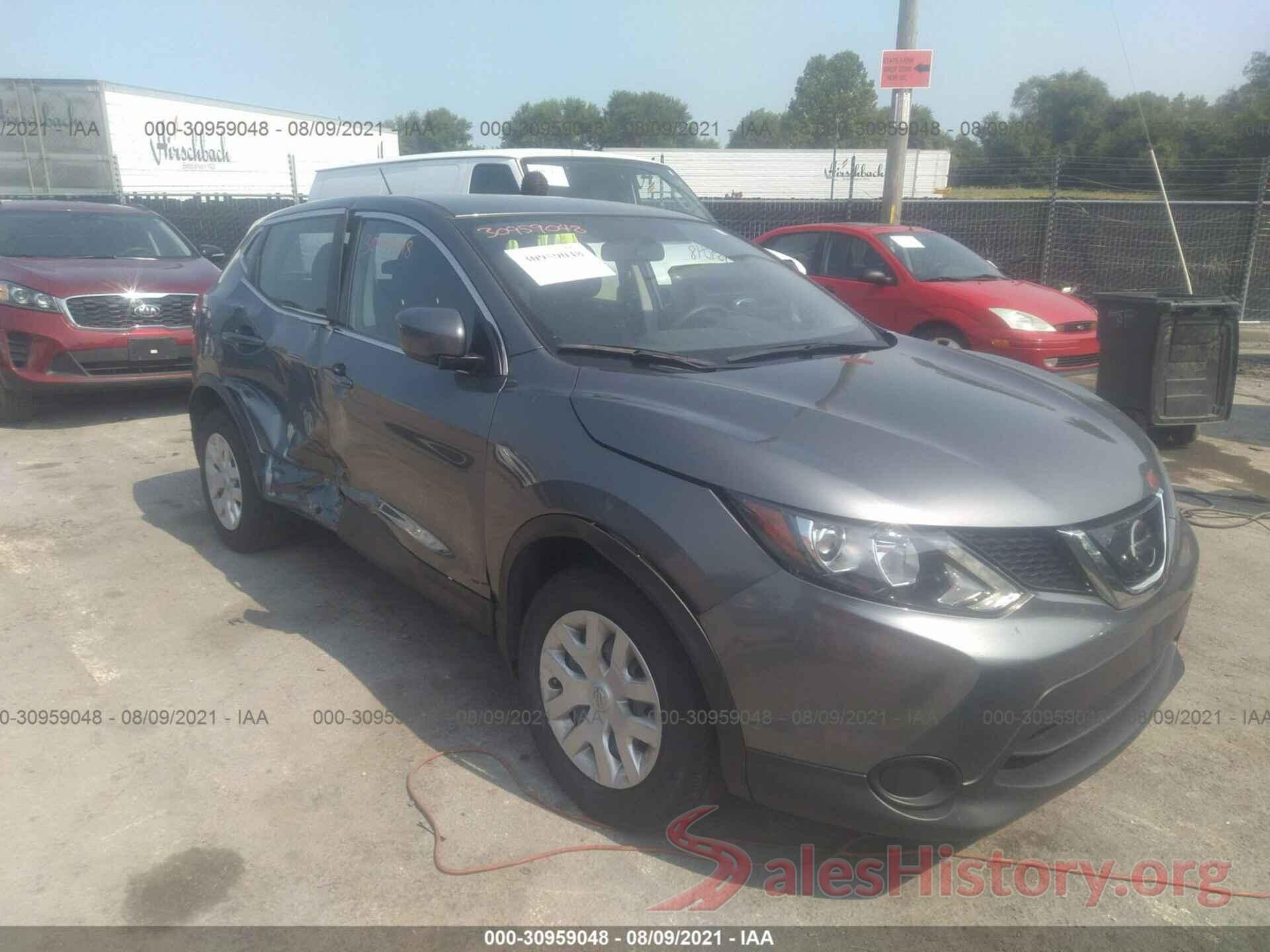 JN1BJ1CR7JW289725 2018 NISSAN ROGUE SPORT